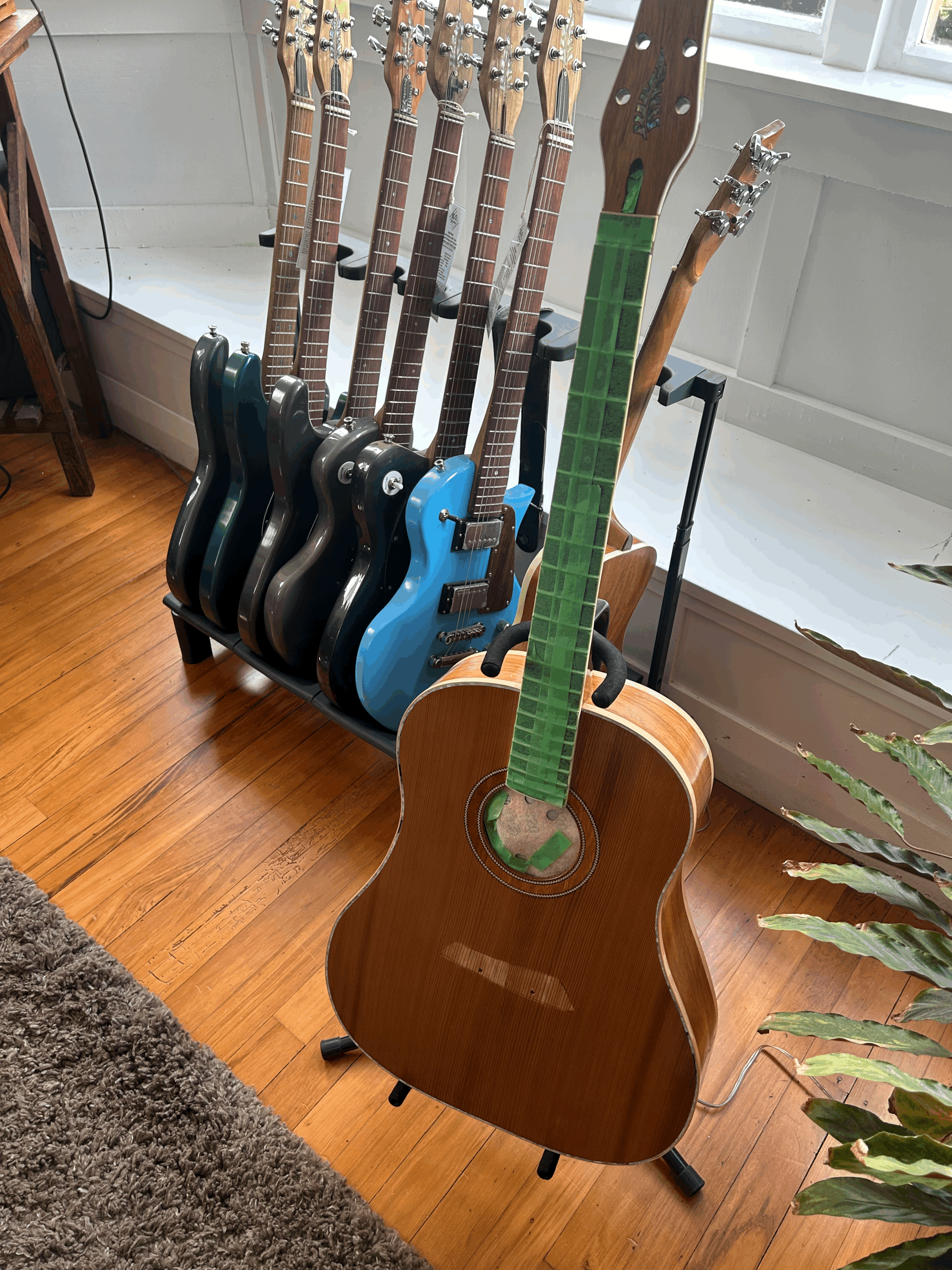 full body Dreadnought guitar