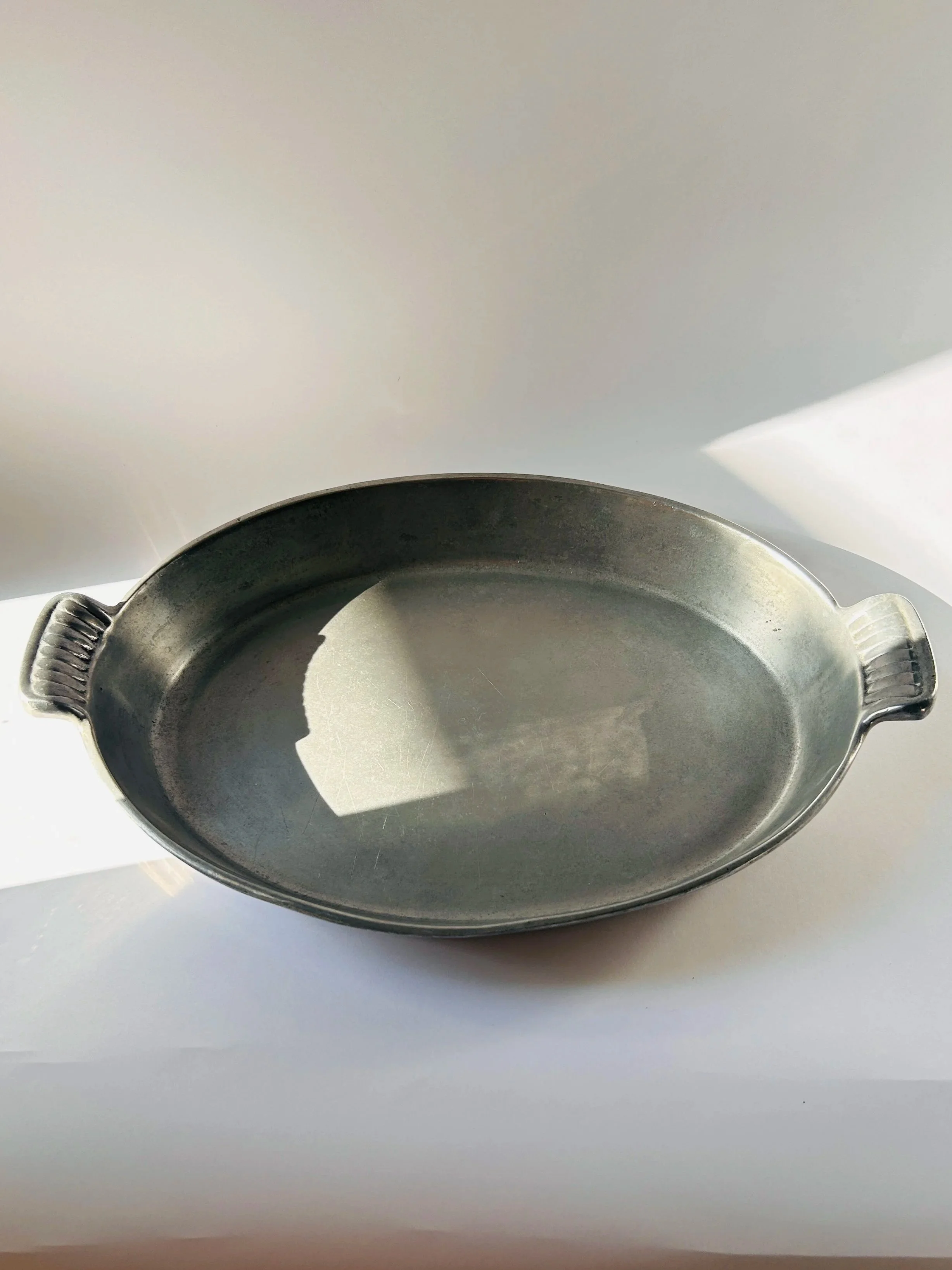 Vintage cast aluminum oval au gratin dish with handles, minimalist metal baking and serving pan