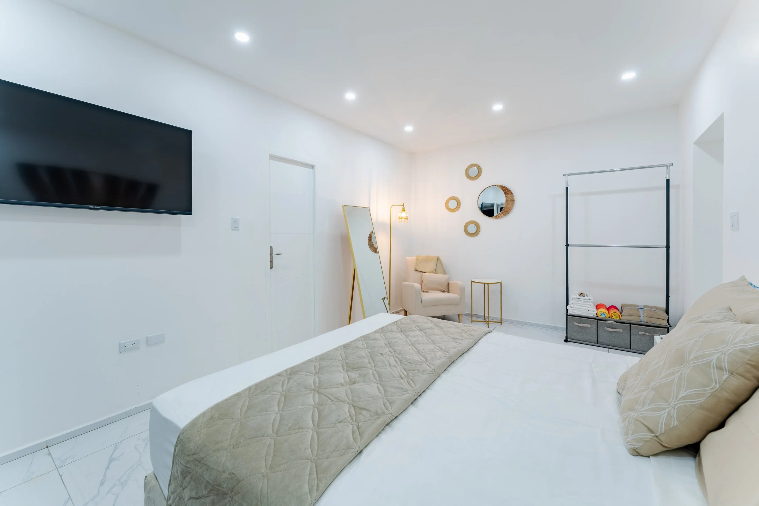 Serenity, Unit 1