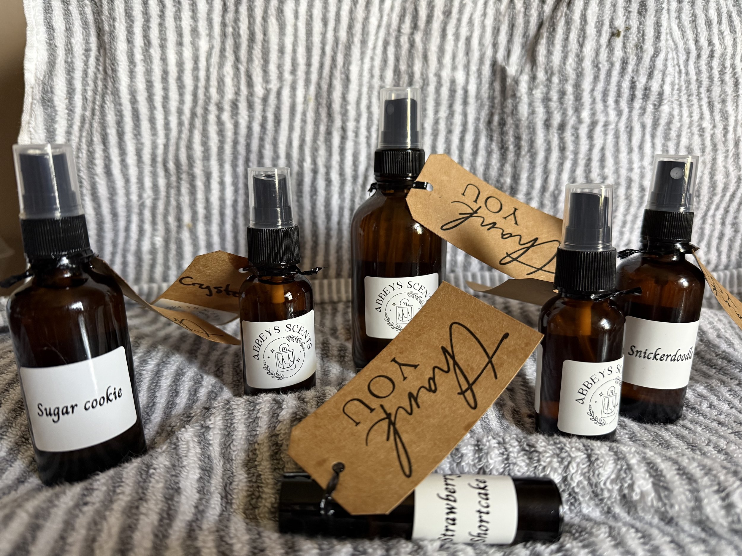 Perfume, Body oil, Hair oil