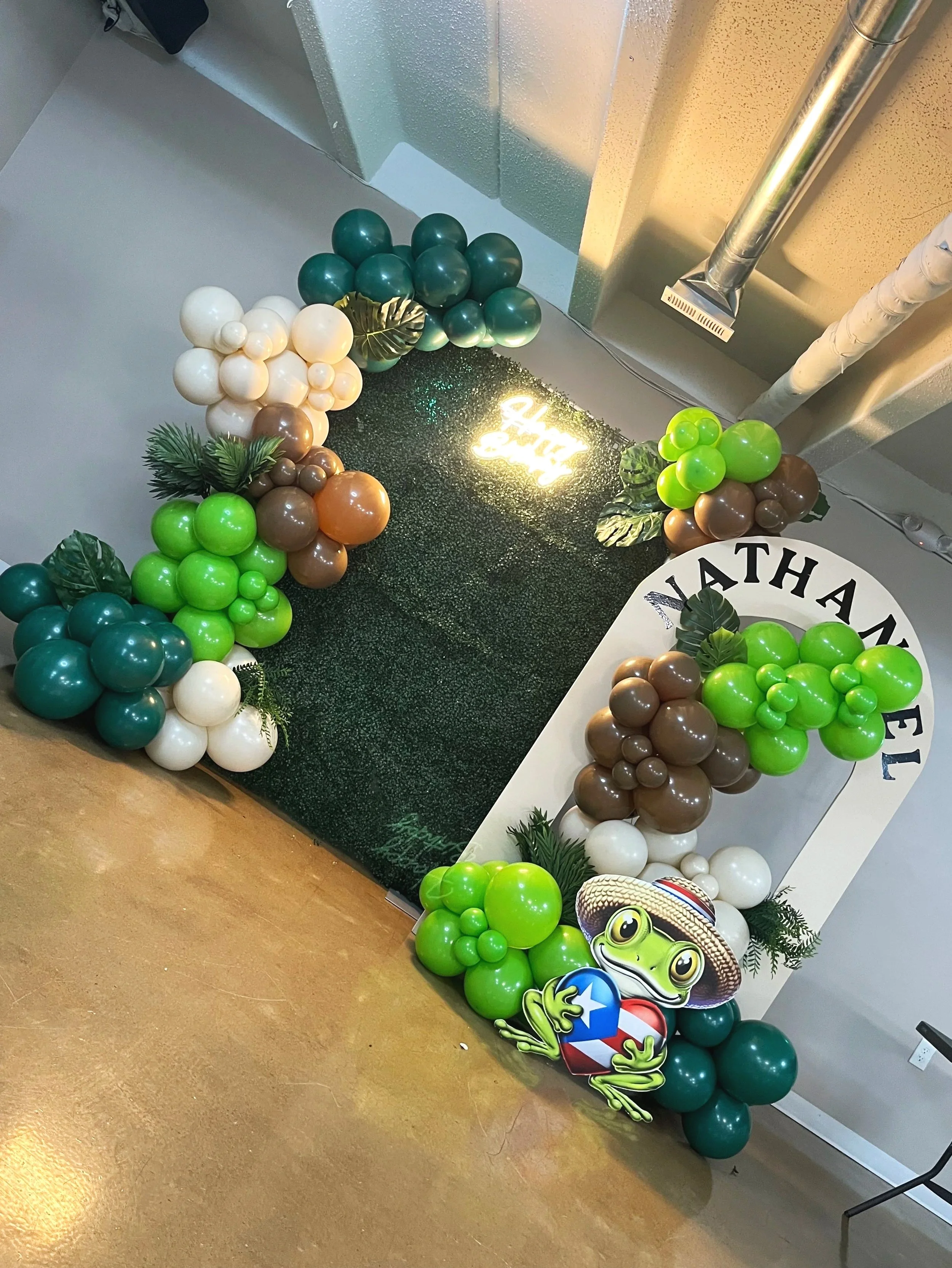 Grass Wall & Open Arch Backdrop