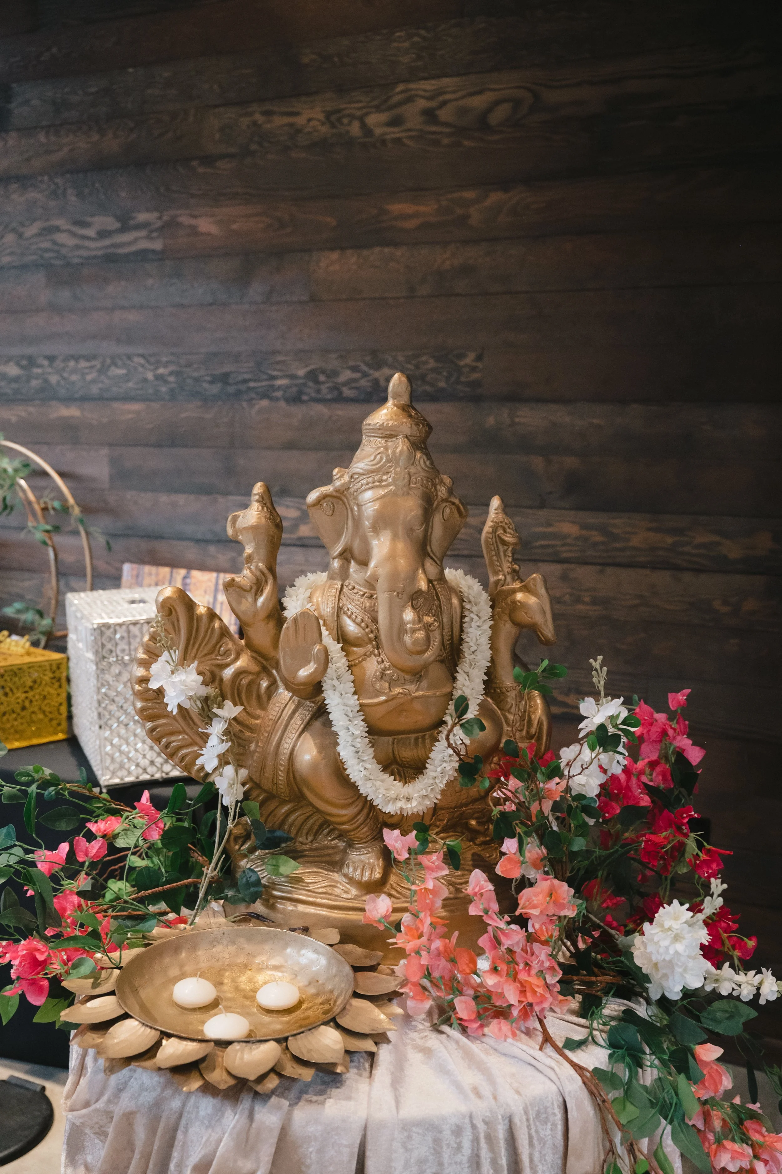 avinash-kavita-tilak-ceremony-385.jpg