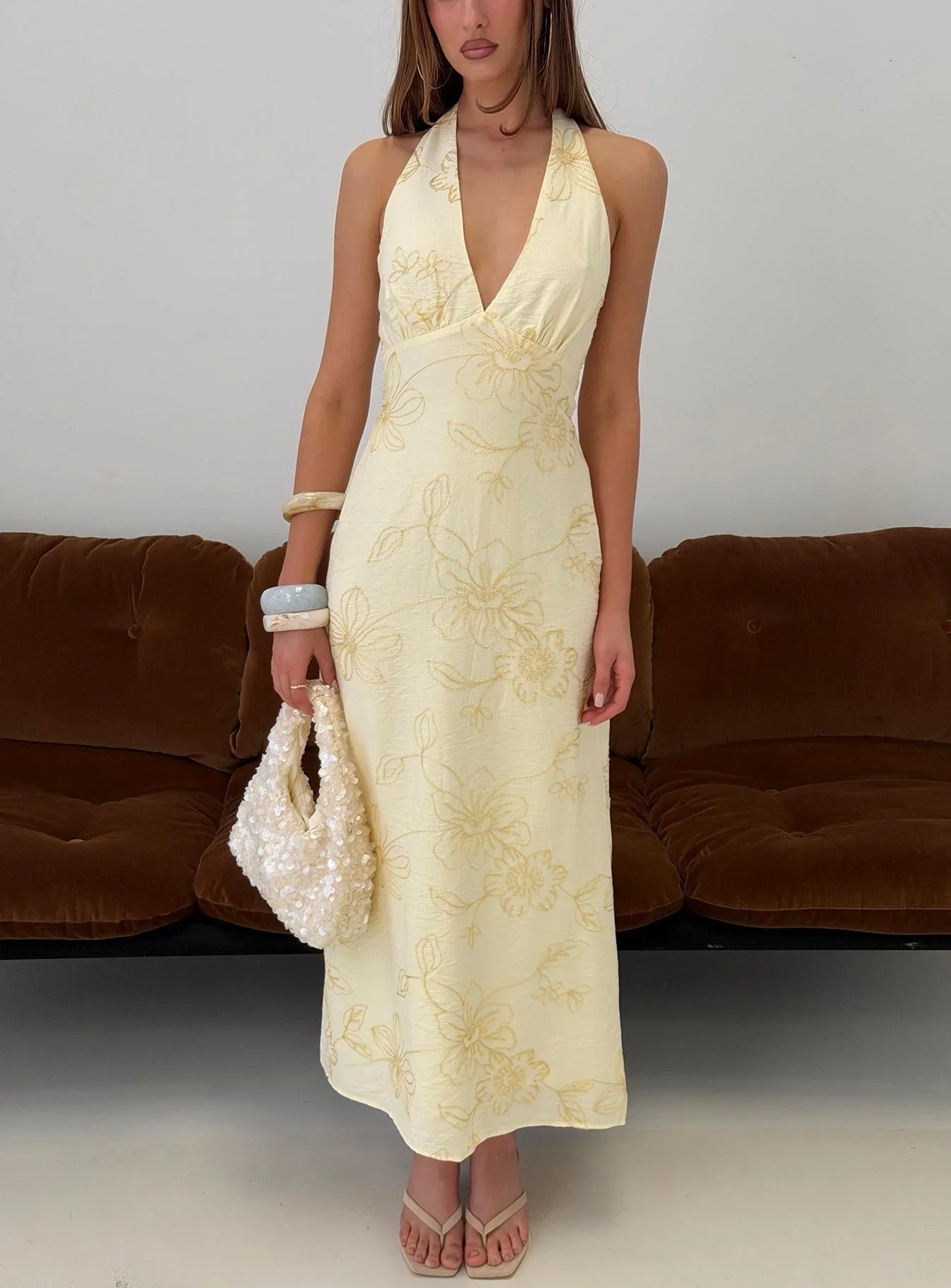 0-modelinfo-holly-us2_f24b947f-5cba-4a81-8f60-d8adf8559f4a.webp
