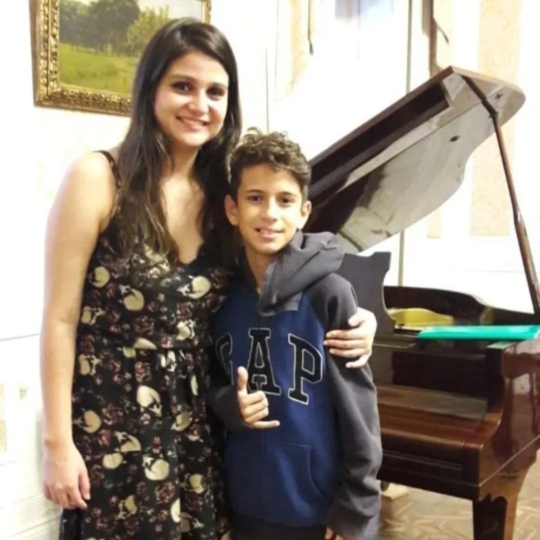 Photo with a spectator during my solo piano performance at the "Music in the Museum" event, Rio Negro Palace, Petrópolis, 2020. The Rio Negro Palace was, for many years, a presidential residence in Rio de Janeiro.