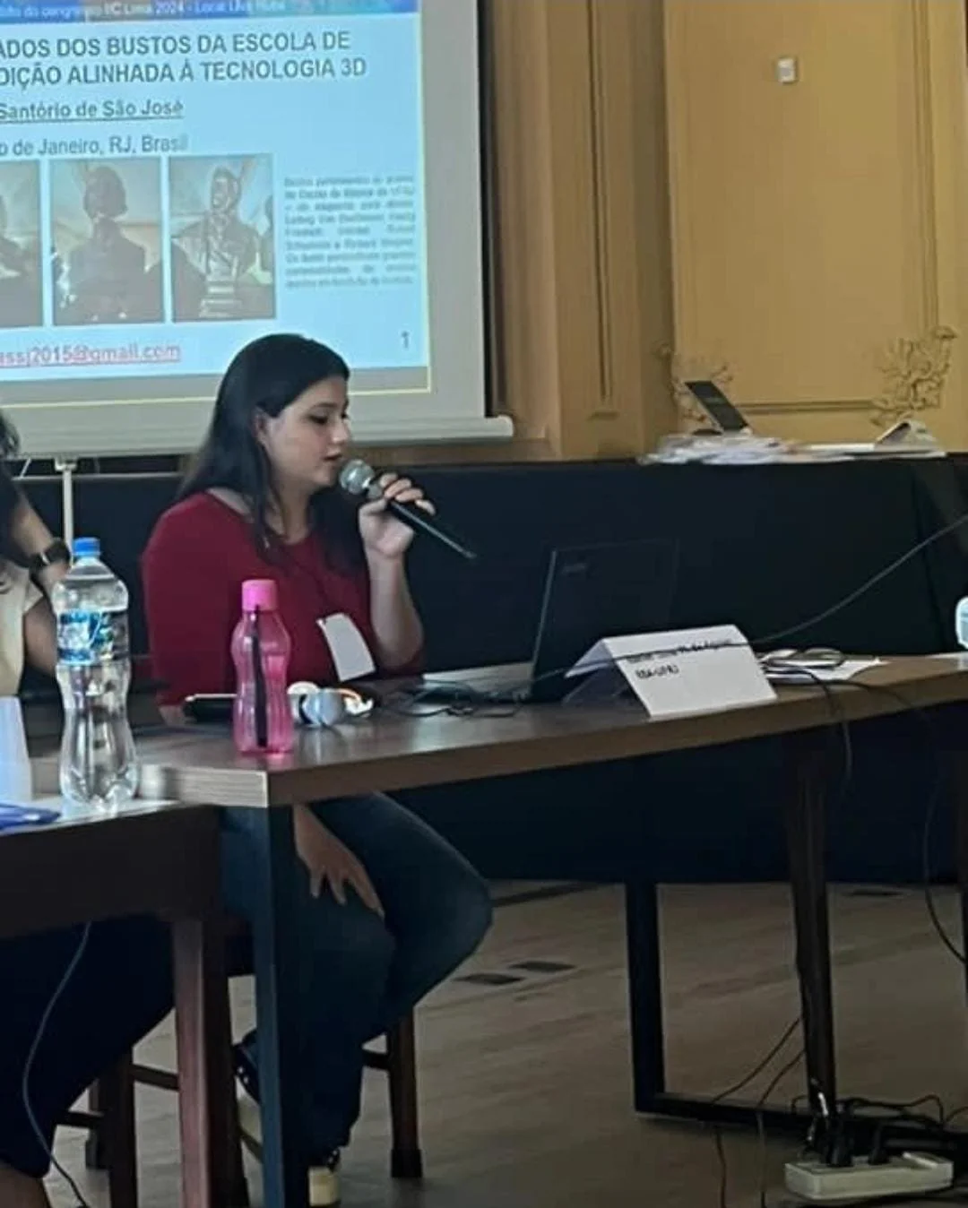 Presentation of my undergraduate research project entitled "Data collection on the busts of the UFRJ School of Music: tradition aligned with 3D technology". The event took place at Hub Brasil, during the 30th Biennial Congress of the IIC (UTEC - Lima