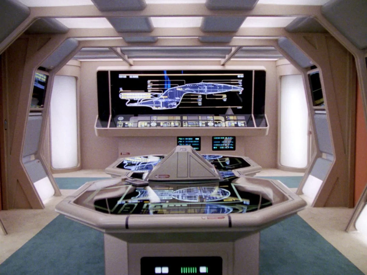 Enterprise-D-engineering-4.jpg