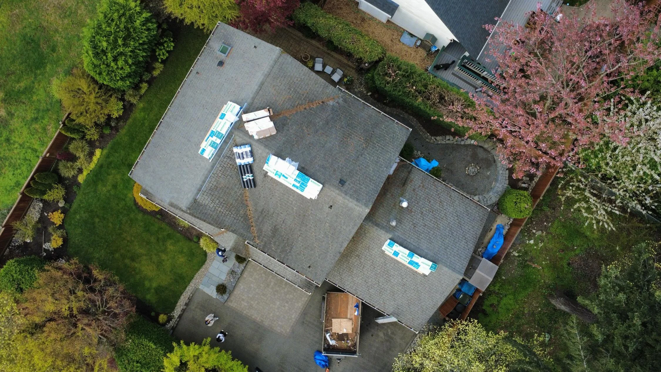 BEFORE ➡️ DURING ➡️ AFTER on our residential project in Edmonds, WA!