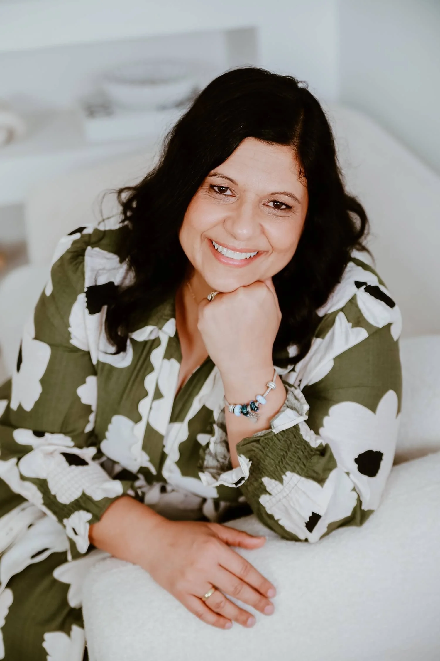 Alfina Lofaro, relationship coach and kinesiologist, in a relaxed natural setting