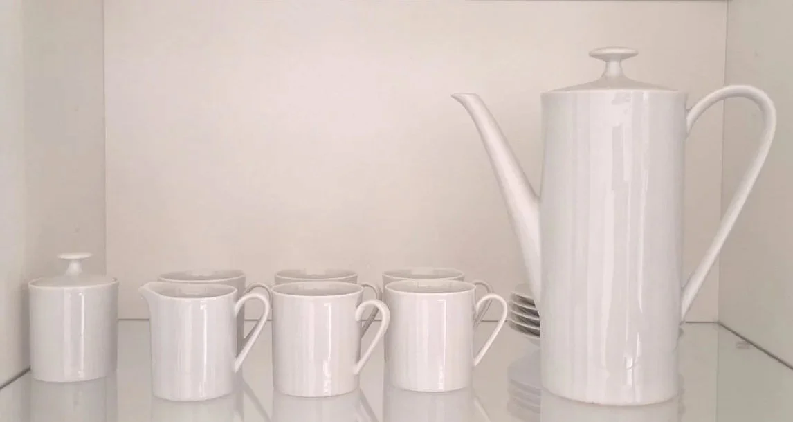 Found at a Lithgow garage sale, these vintage Arzberg porcelain pieces were made in Germany by the renowned Hutschenreuther Group and were likely produced between the 1970s and early 1990s. They are now available for guests to enjoy at No.39A.