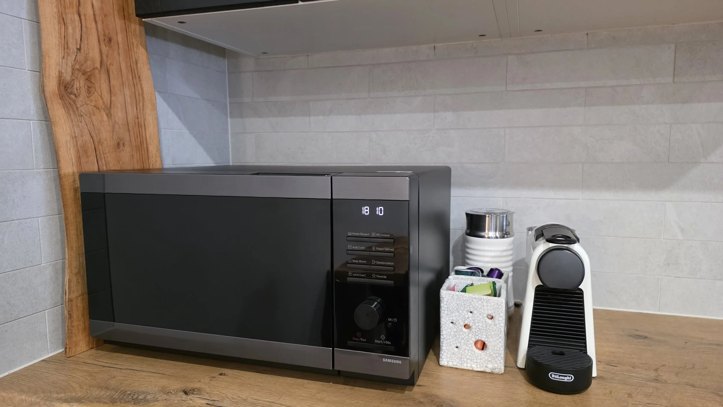 Kitchen - microwave, coffee machine and milk frother