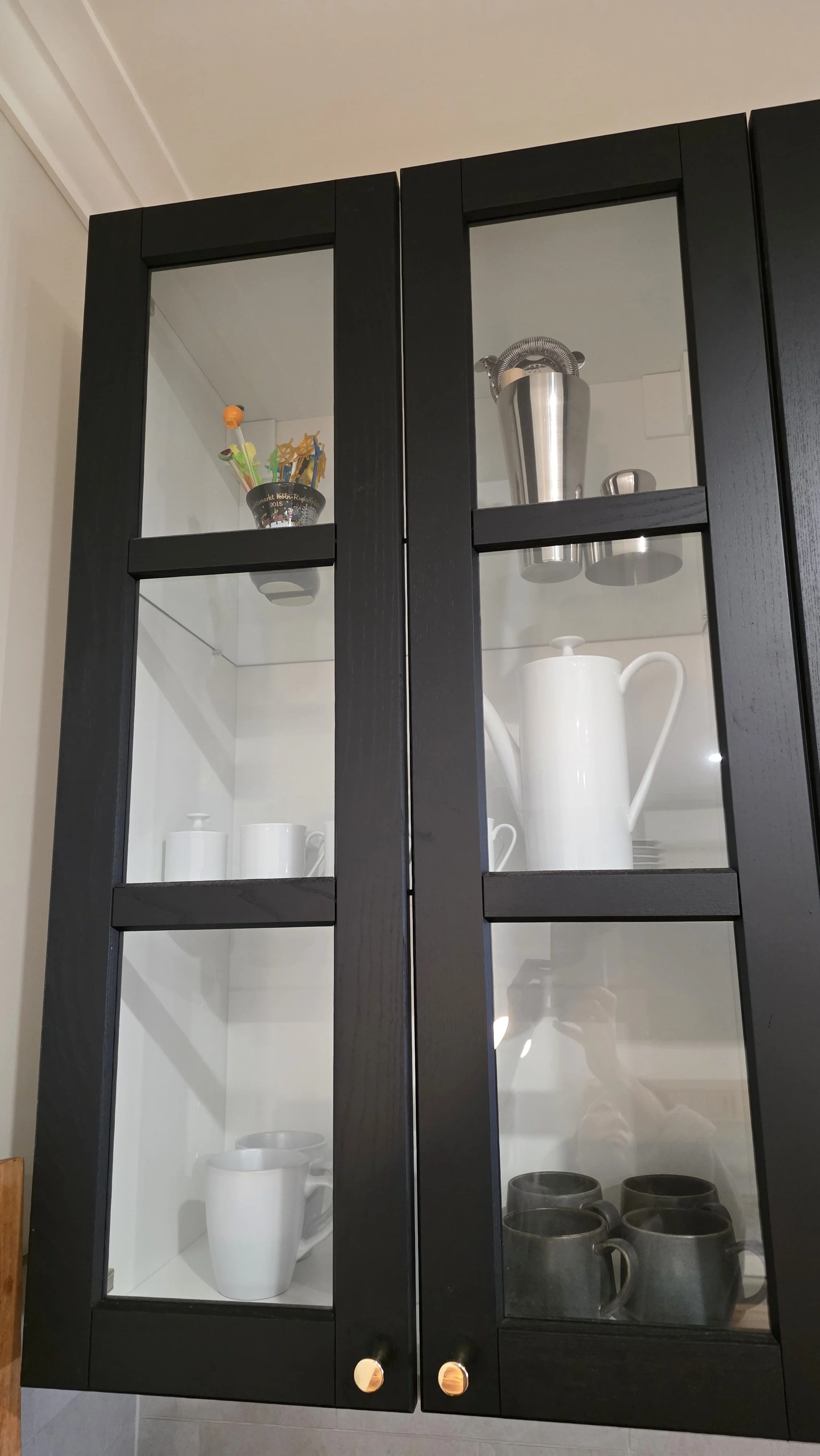 Kitchen - cups and cocktail mixers