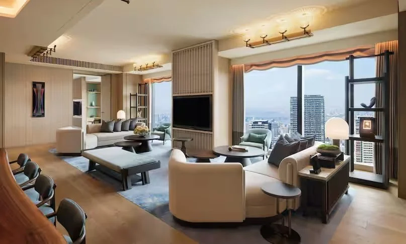 presidential-suite-living-room.jpg