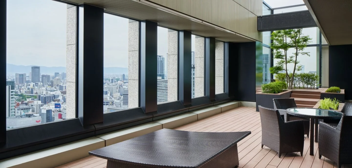 32ndfloor_terrace_2400x1150-1440x690.jpg