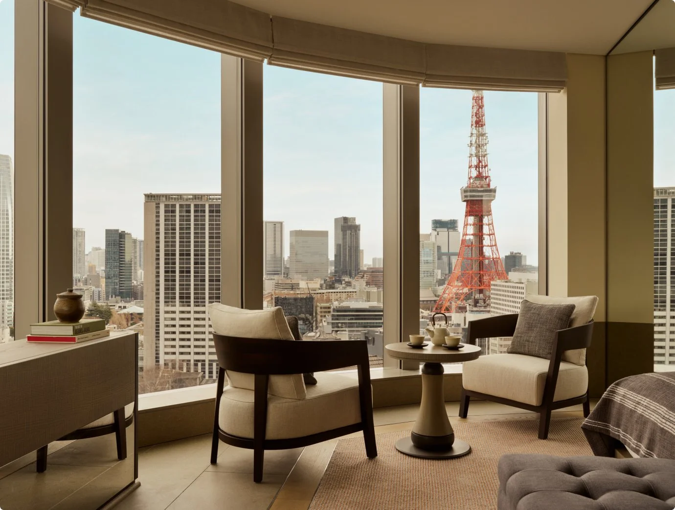 JanuTokyo_AccommodationOverview_CornerSuite_1.jpg