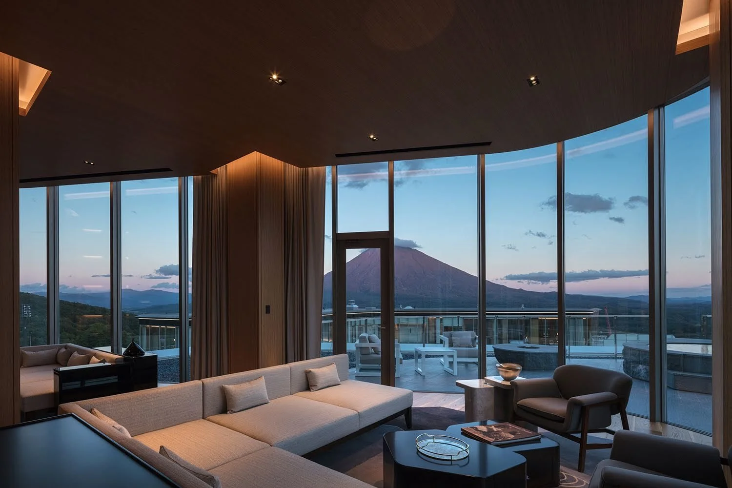 Skye-Niseko-Annupuri-West-Penthouse-Summer-Low-Res-16.jpg