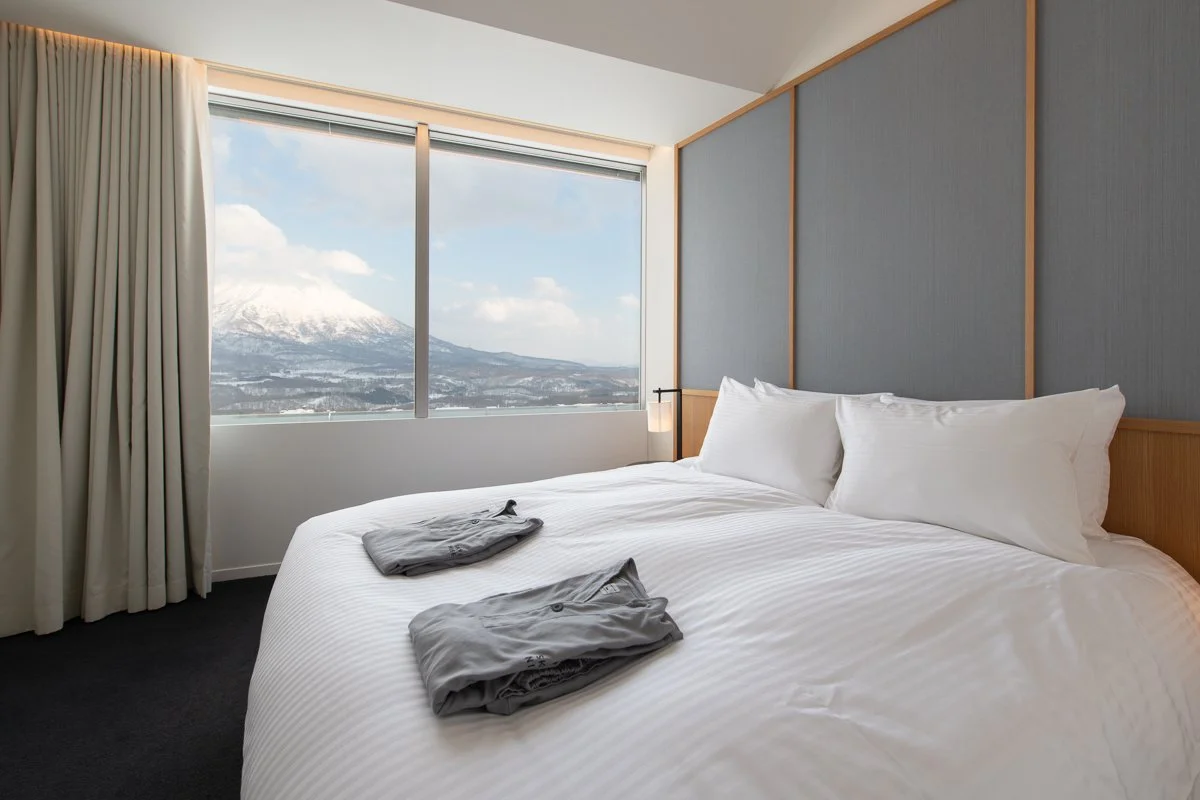 Skye-Niseko-Interior-4-Bedroom-662663665-Bedroom-Low-Res-2.jpg