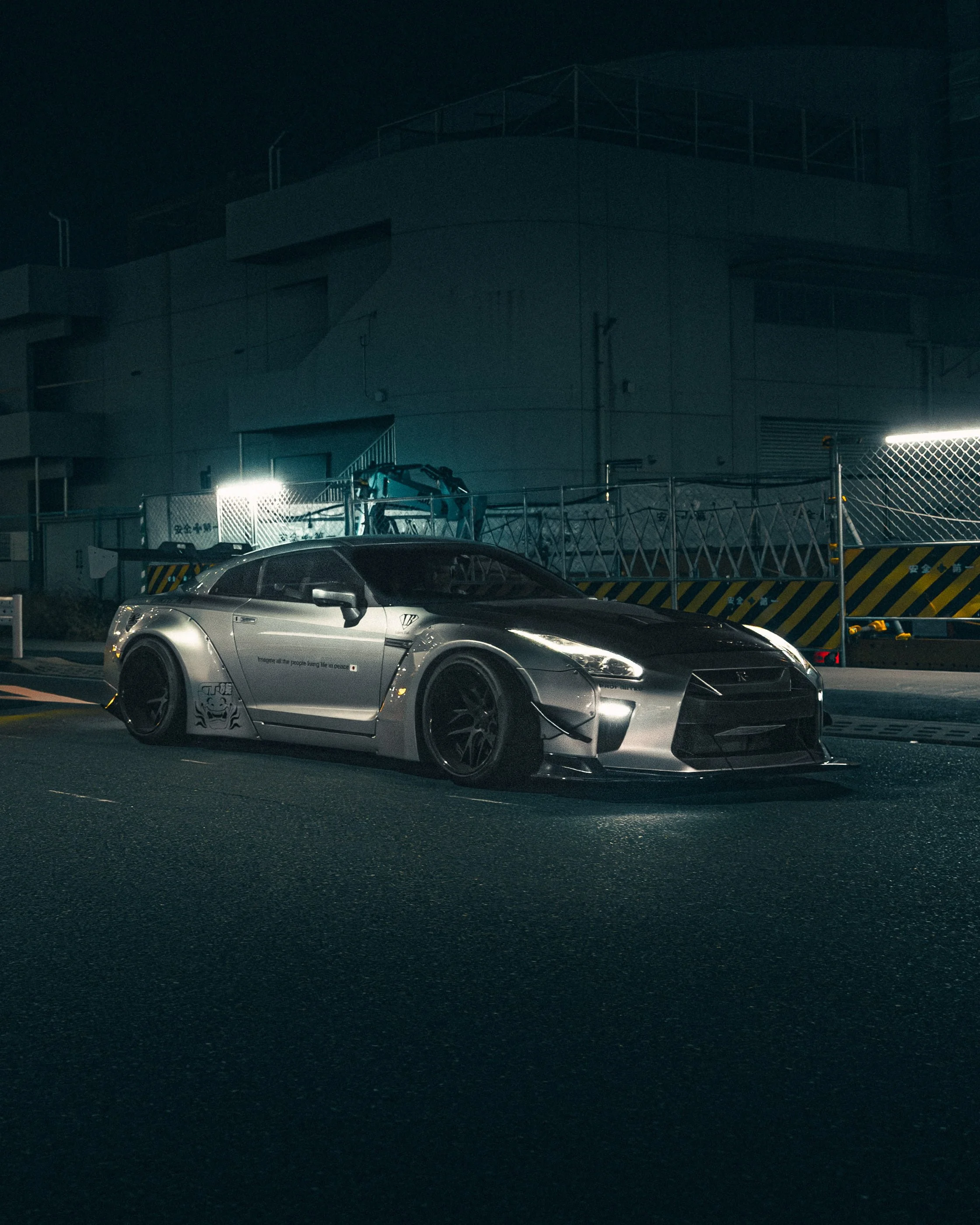 liberty-walk-nissan-gt-r-night-shoot-tokyo-streets (2).jpg
