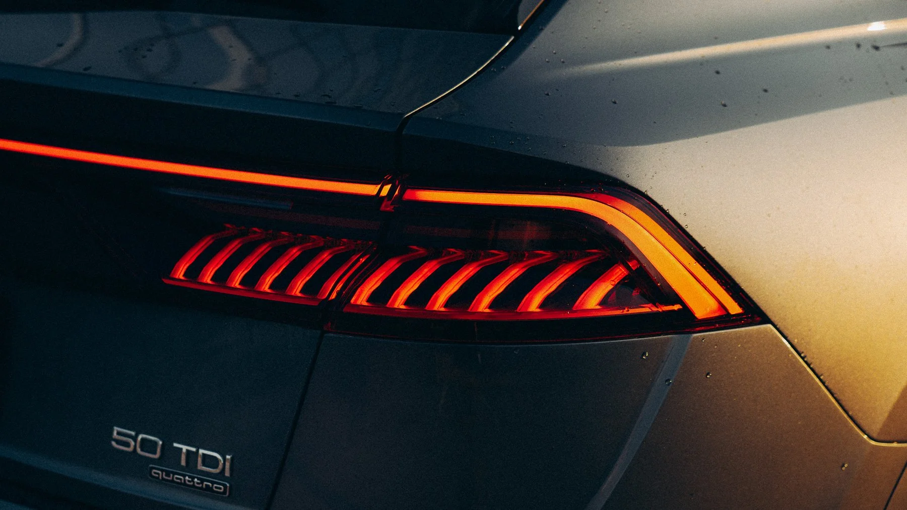 audi-q8-tdi-rear-taillight-detail-car-photography-estonia-reiko.jpg
