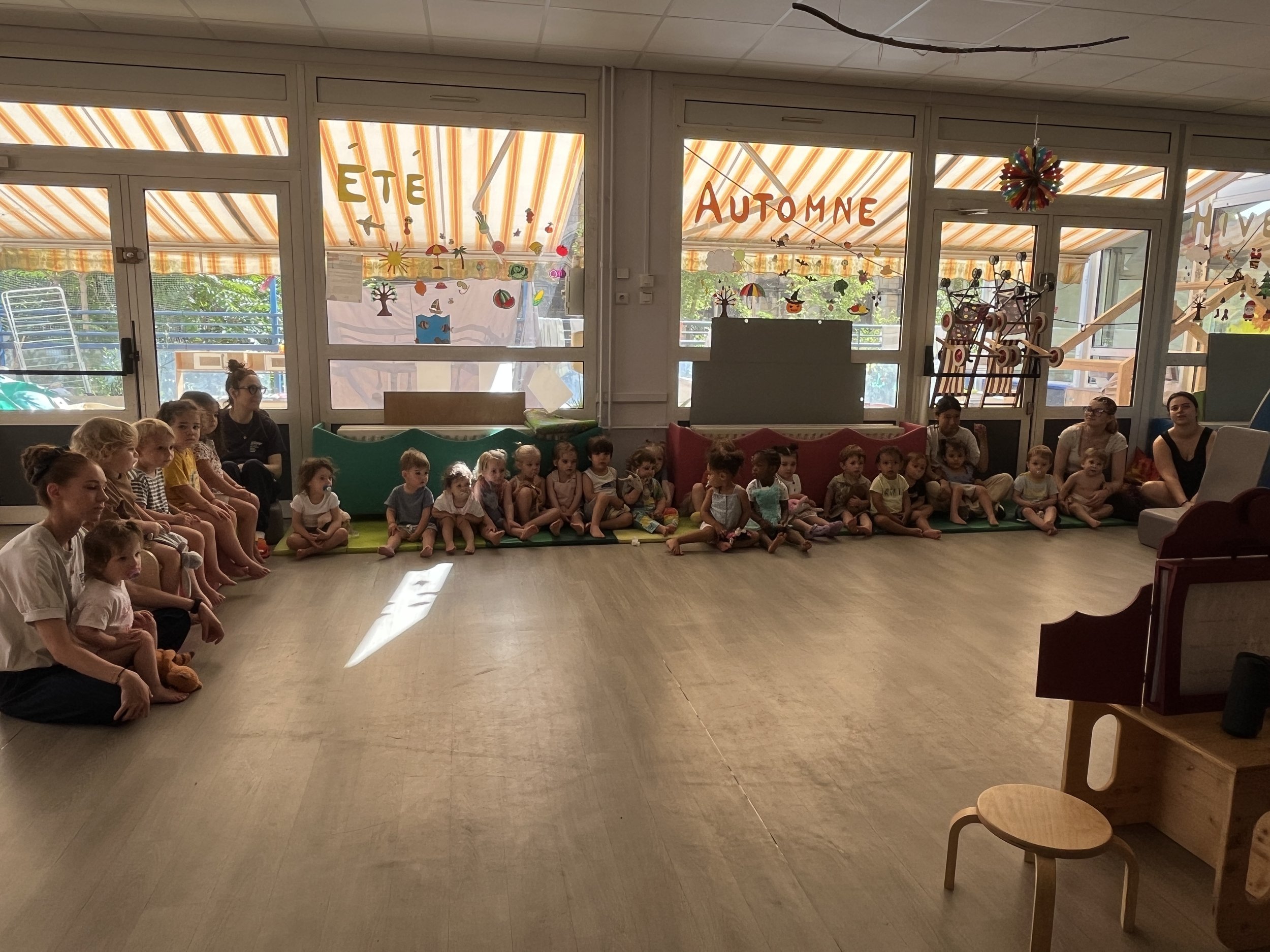 Fête de la crèche Saint-Bernard Site de Vaucanson- Lyon 1er
Jeudi 18 Juin et 25 Juin Spectacle signé puis fête en musique !