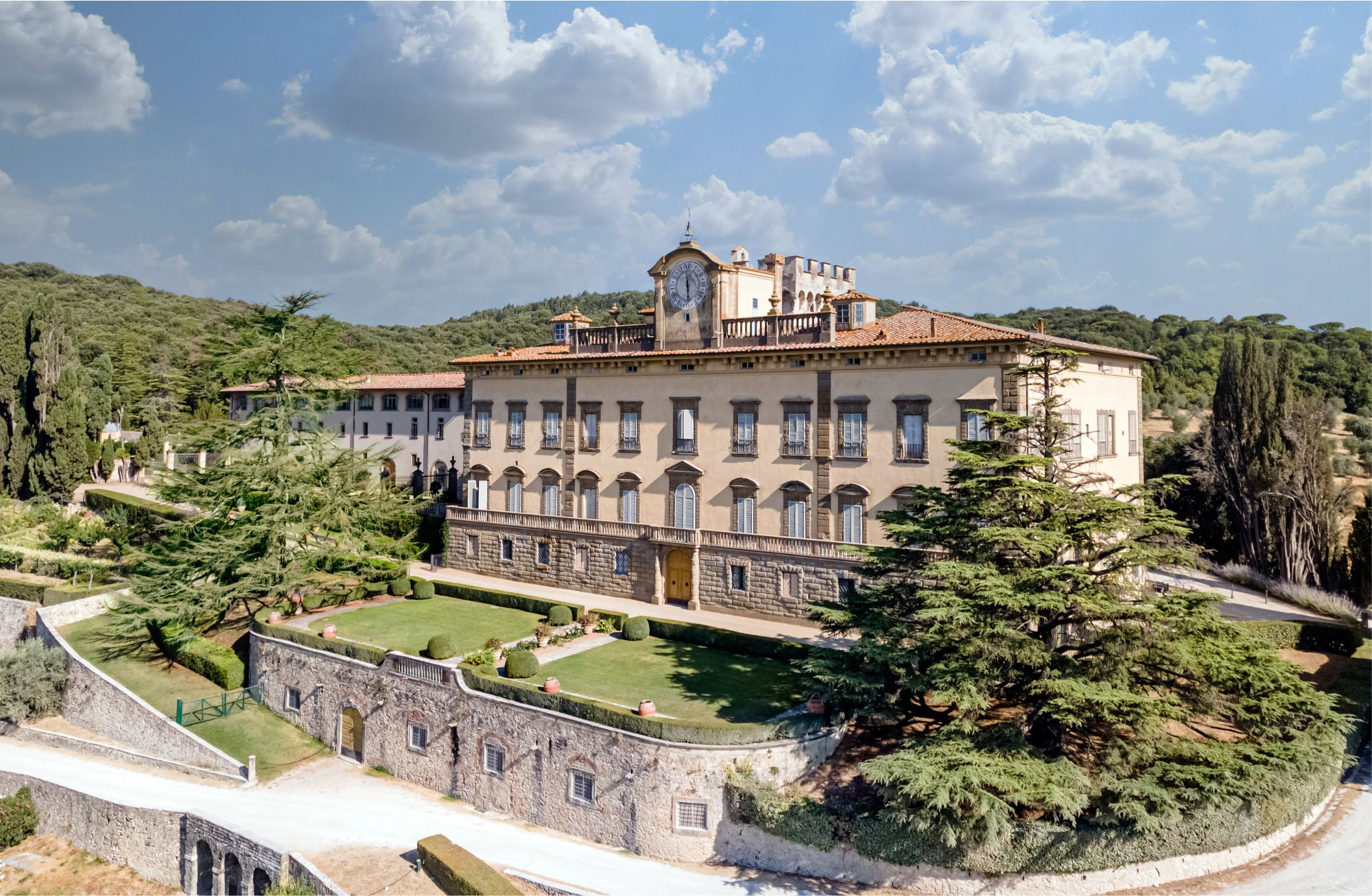 Tenuta.jpg