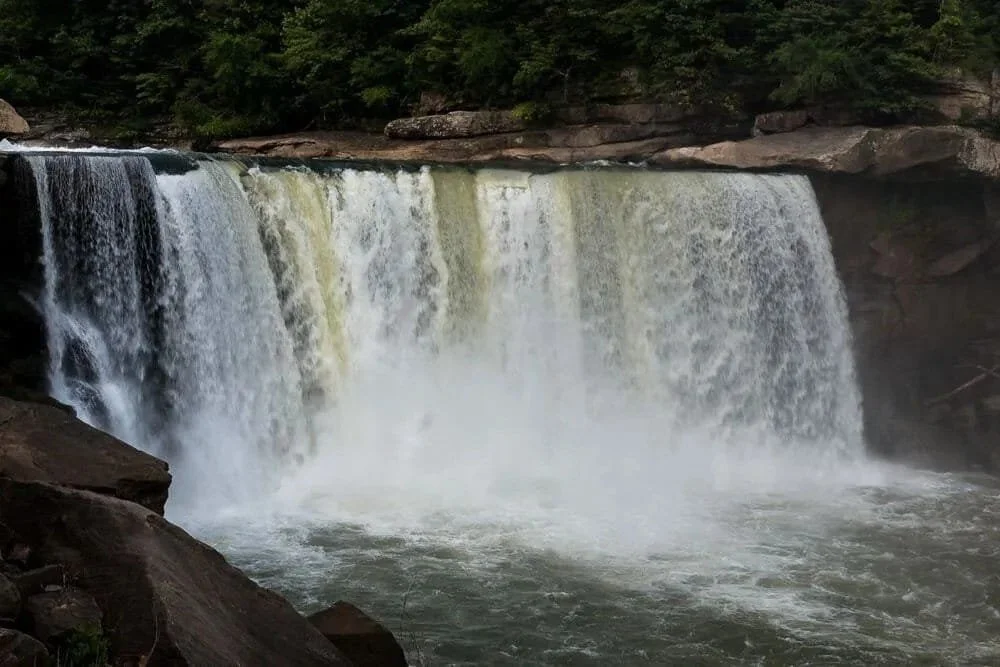 Cumberland Falls - Kentucky.