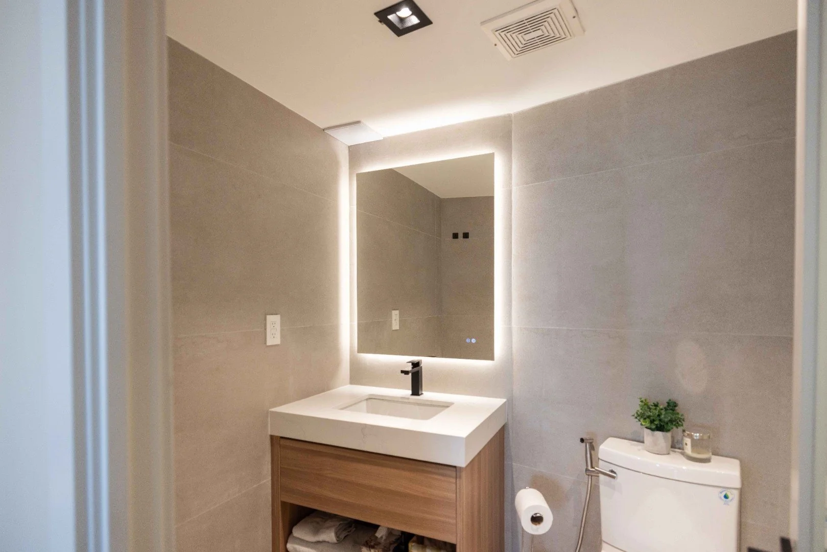 aura-design-group-condo-renovation-42-12.jpg