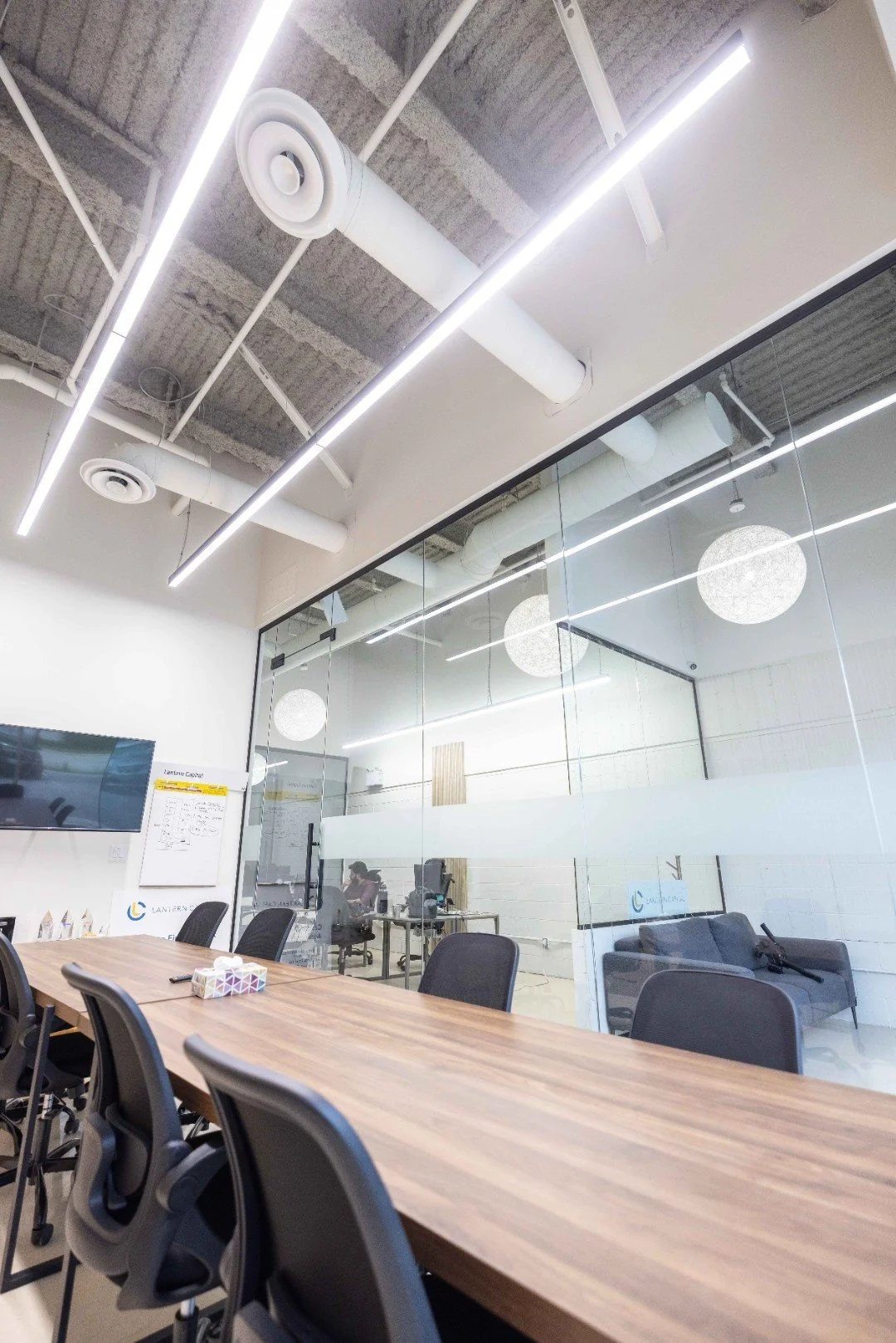 aura-design-group-commercial-6-6.jpg