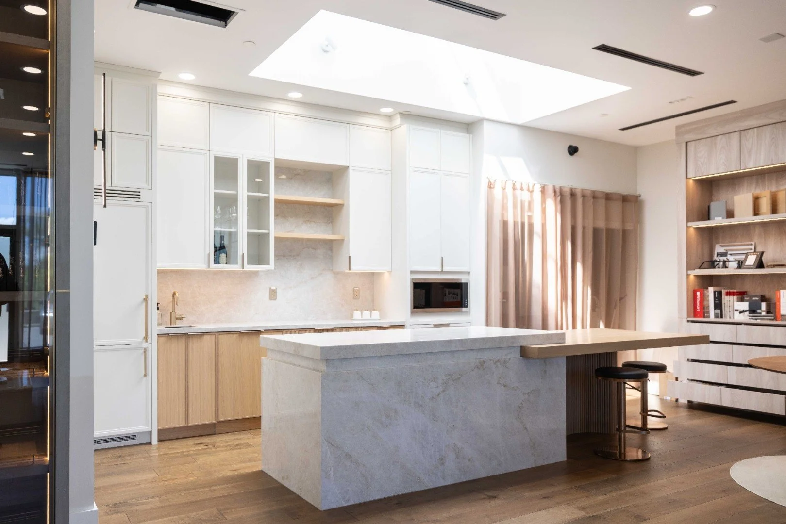 aura-design-group-showroom-29-29.jpg