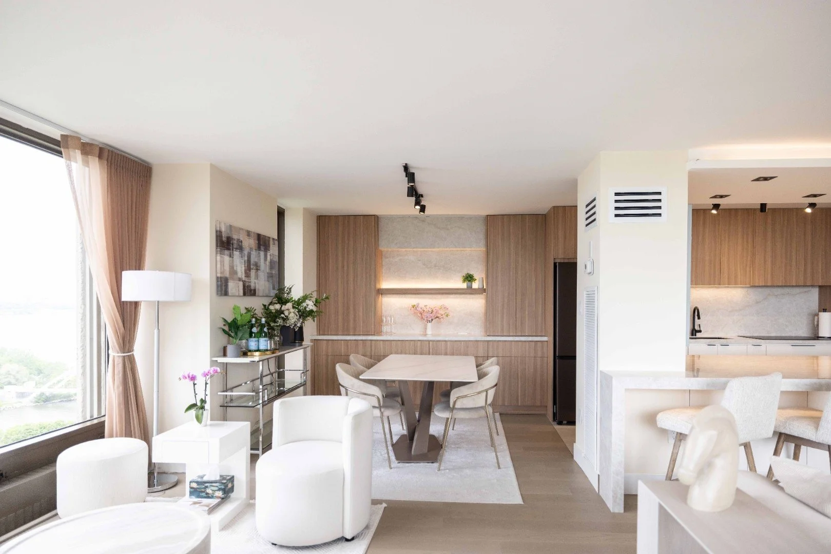 aura-design-group-condo-renovation-21-21.jpg