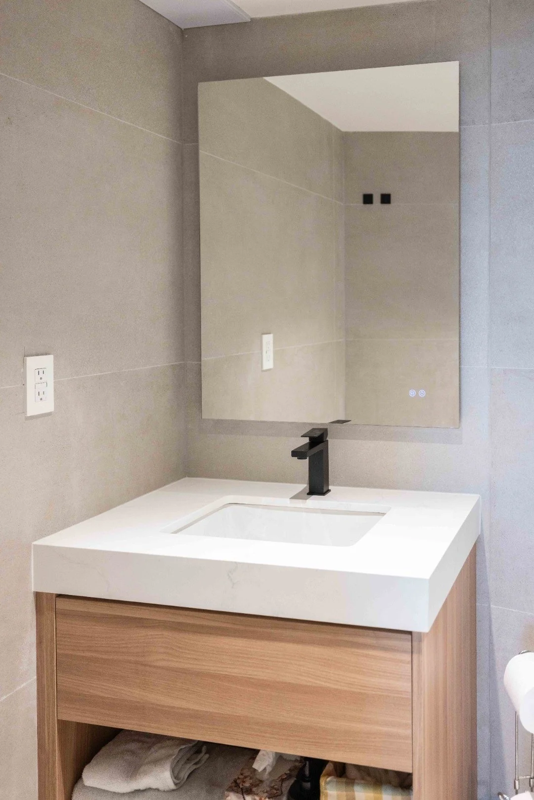 aura-design-group-condo-renovation-6-6.jpg