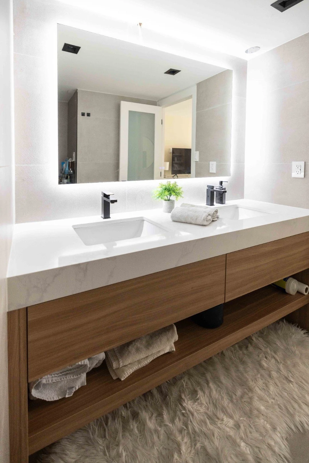 aura-design-group-condo-renovation-10-10.jpg