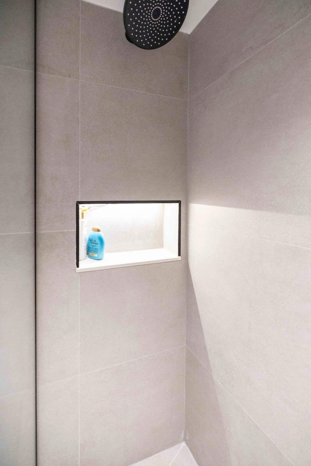 aura-design-group-condo-renovation-8-8.jpg