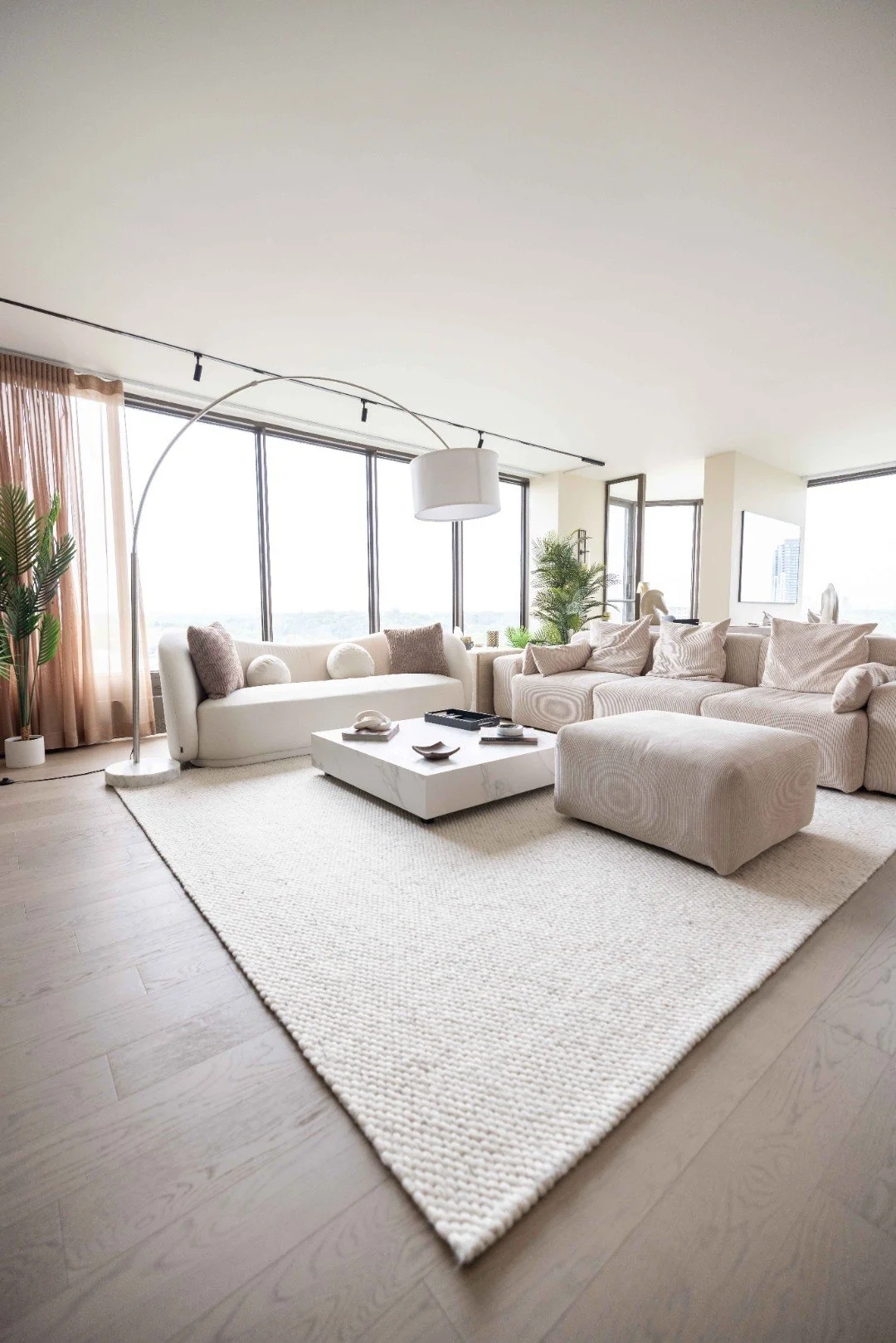 aura-design-group-condo-renovation-36-6.jpg