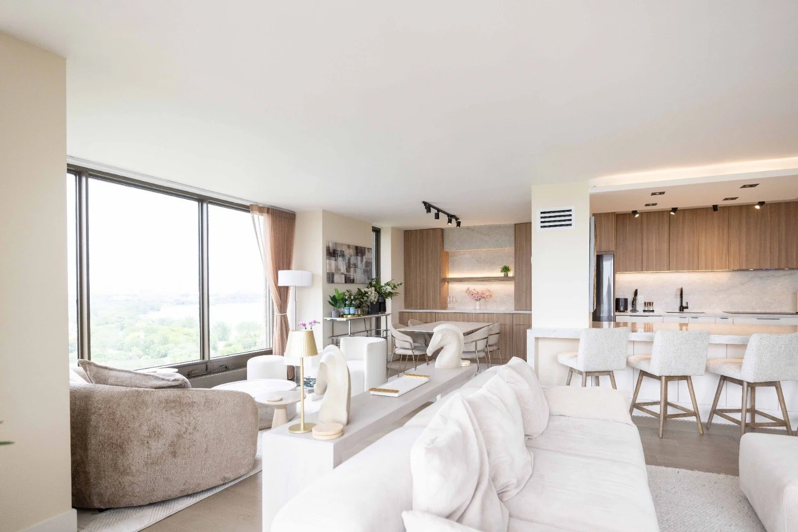 aura-design-group-condo-renovation-33-3.jpg