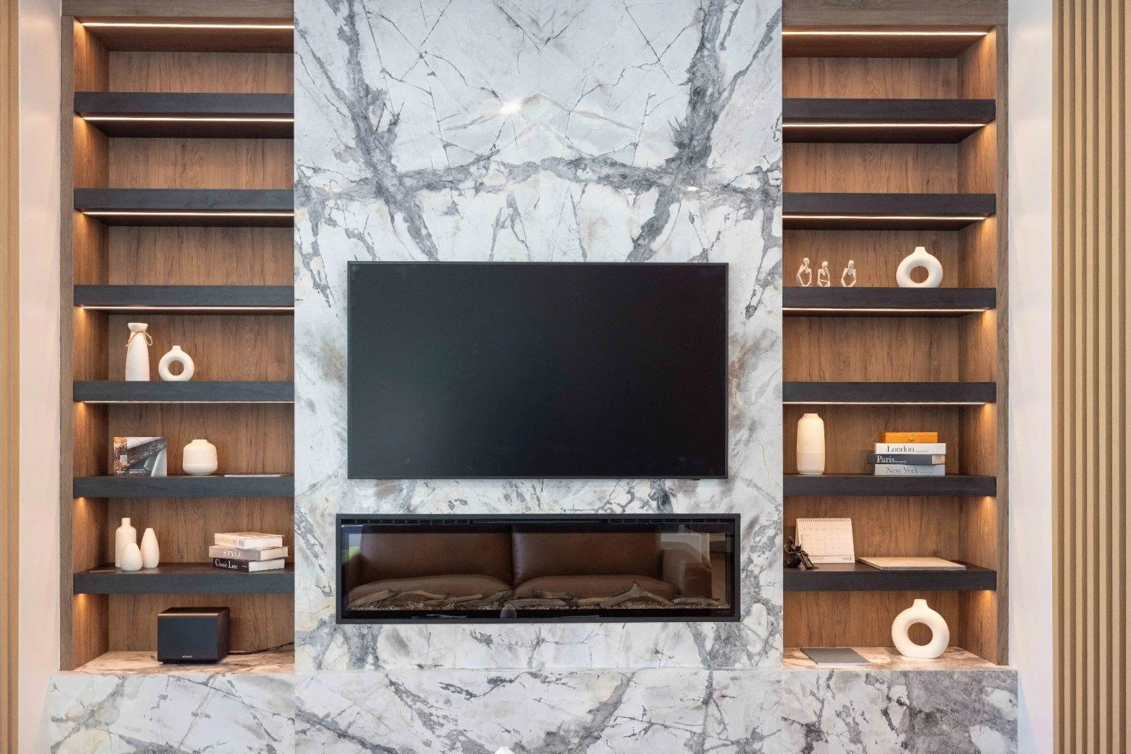 aura-design-group-showroom-2-2.jpg