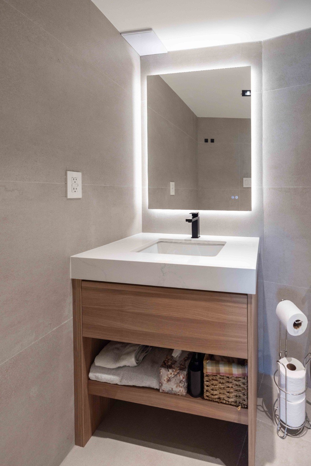 aura-design-group-condo-renovation-41-11.jpg