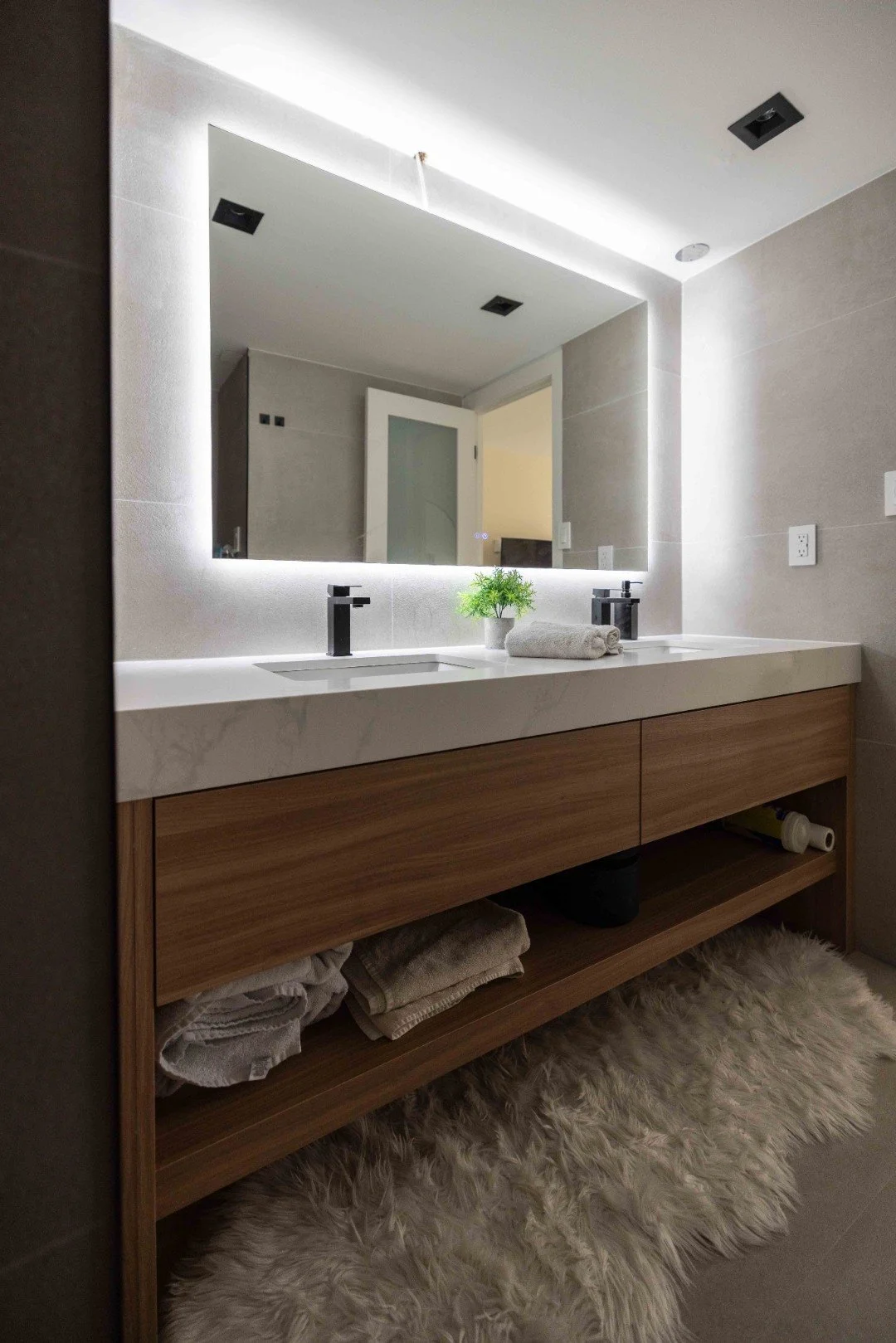 aura-design-group-condo-renovation-11-11.jpg