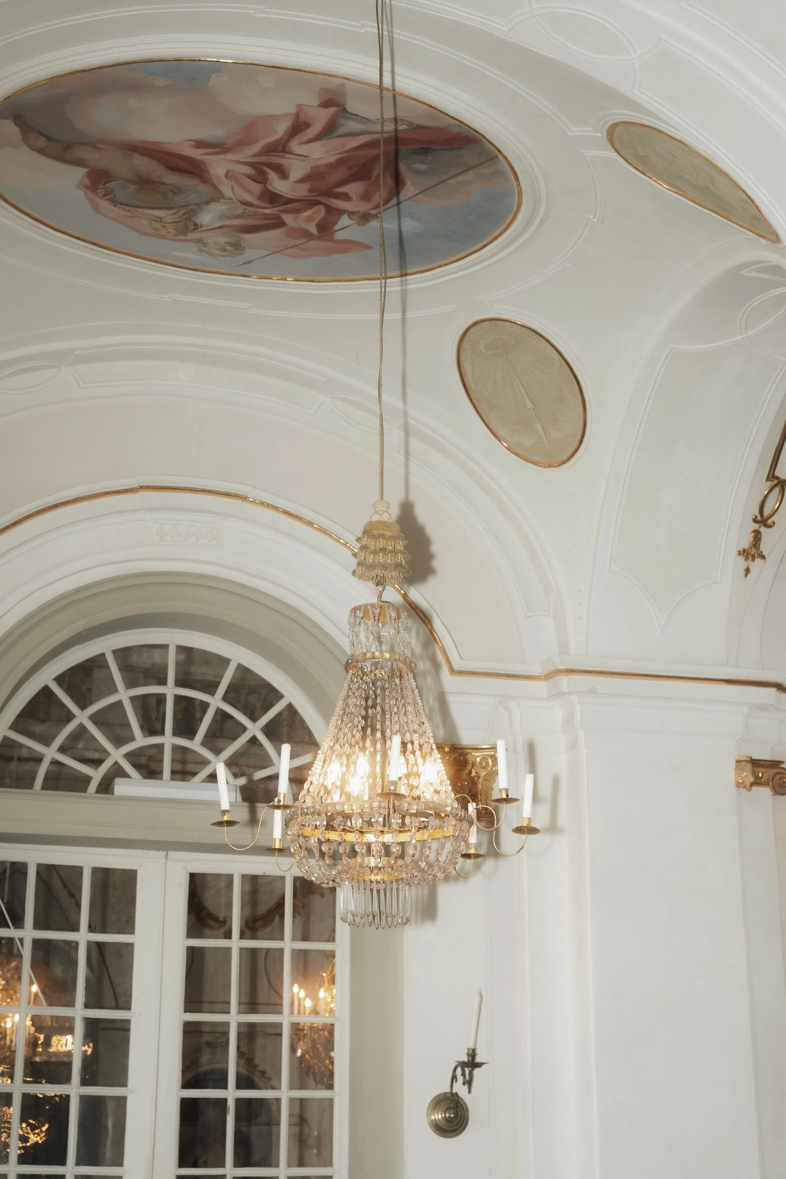 Historic wedding venue in the Stuttgart area featuring elegant architecture and timeless interiors. Schloss Ludwigsburg , Hochzeit Ludwigsburg 