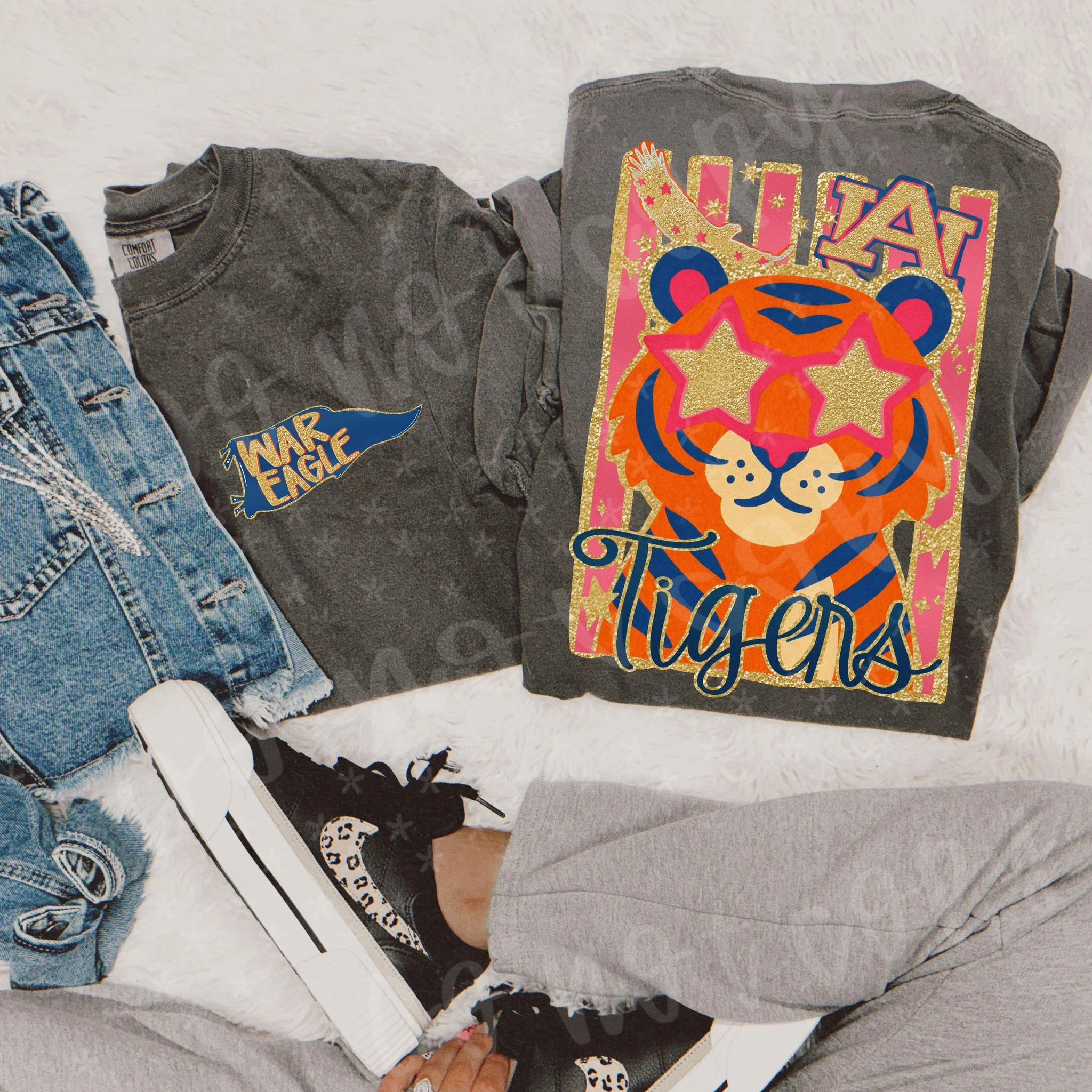 Auburn Glitz MOCKUP.jpg