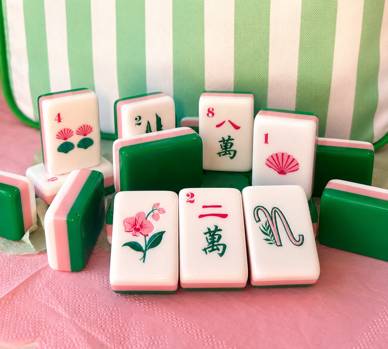 The Palmetto Tile Set