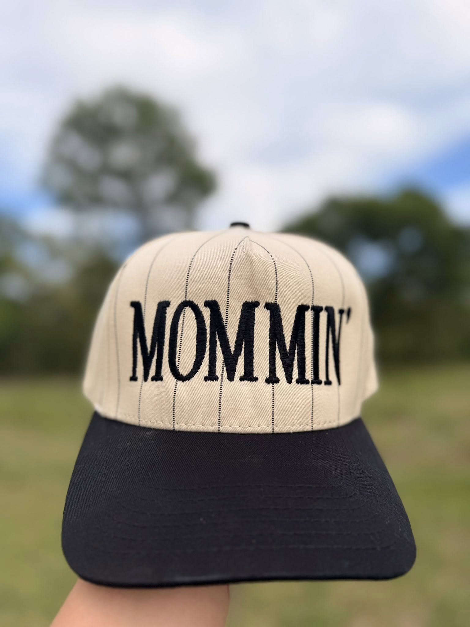 PINSTRIPE MOMMIN'
