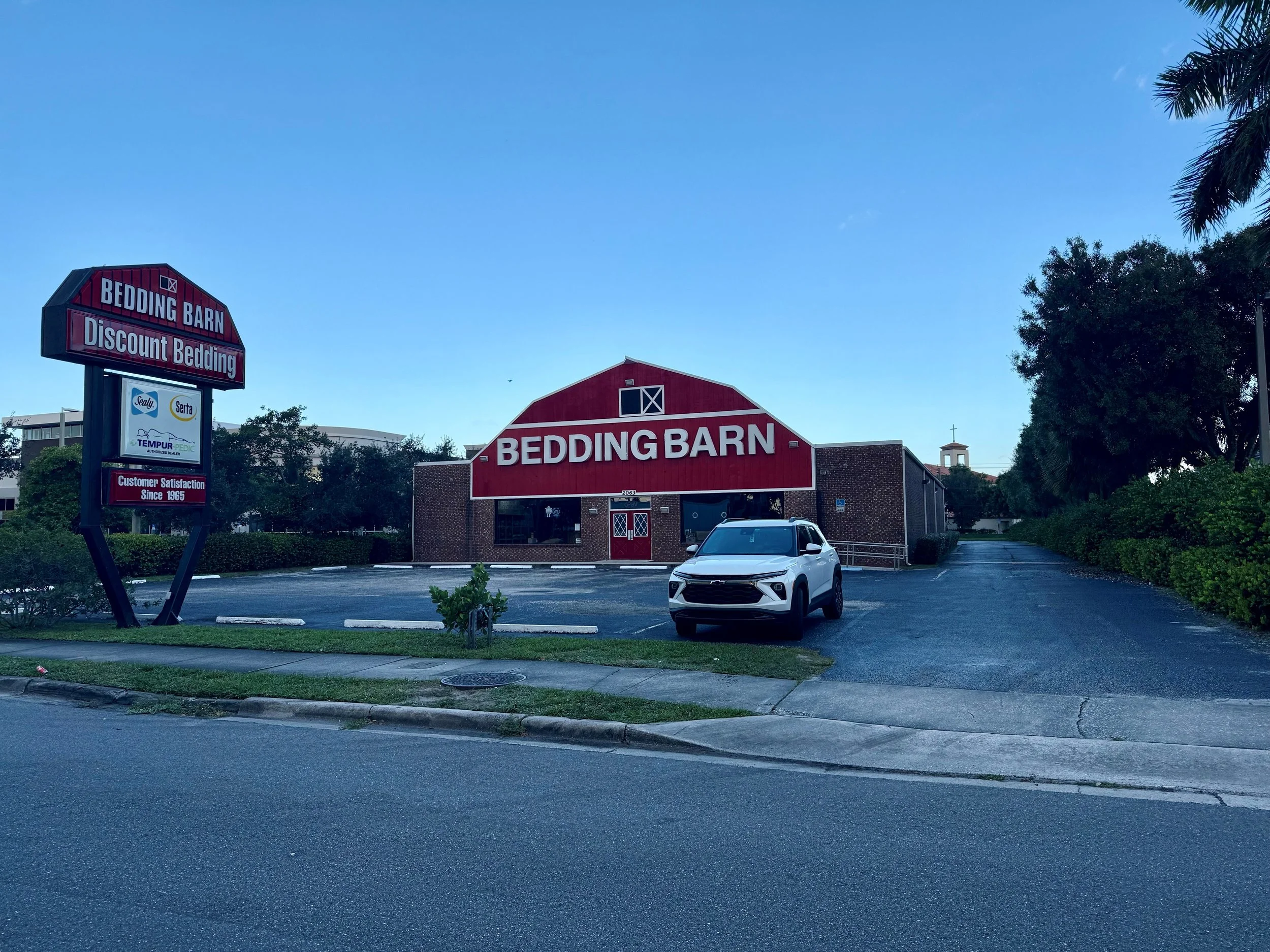 2063-palm-beach-lakes-blvd-west-palm-beach-bedding-barn.jpg