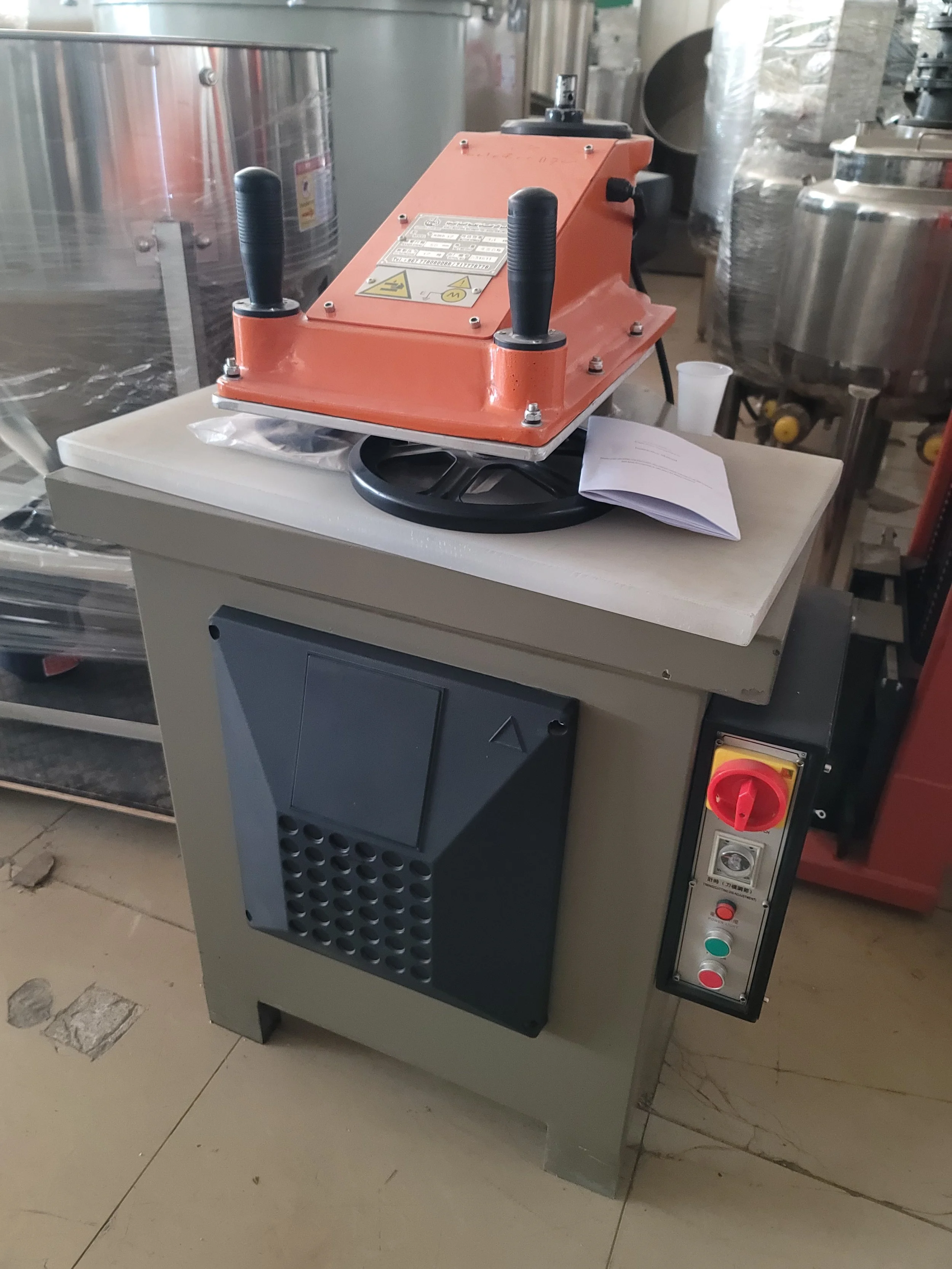 مكبس أكياس 03 .jpg