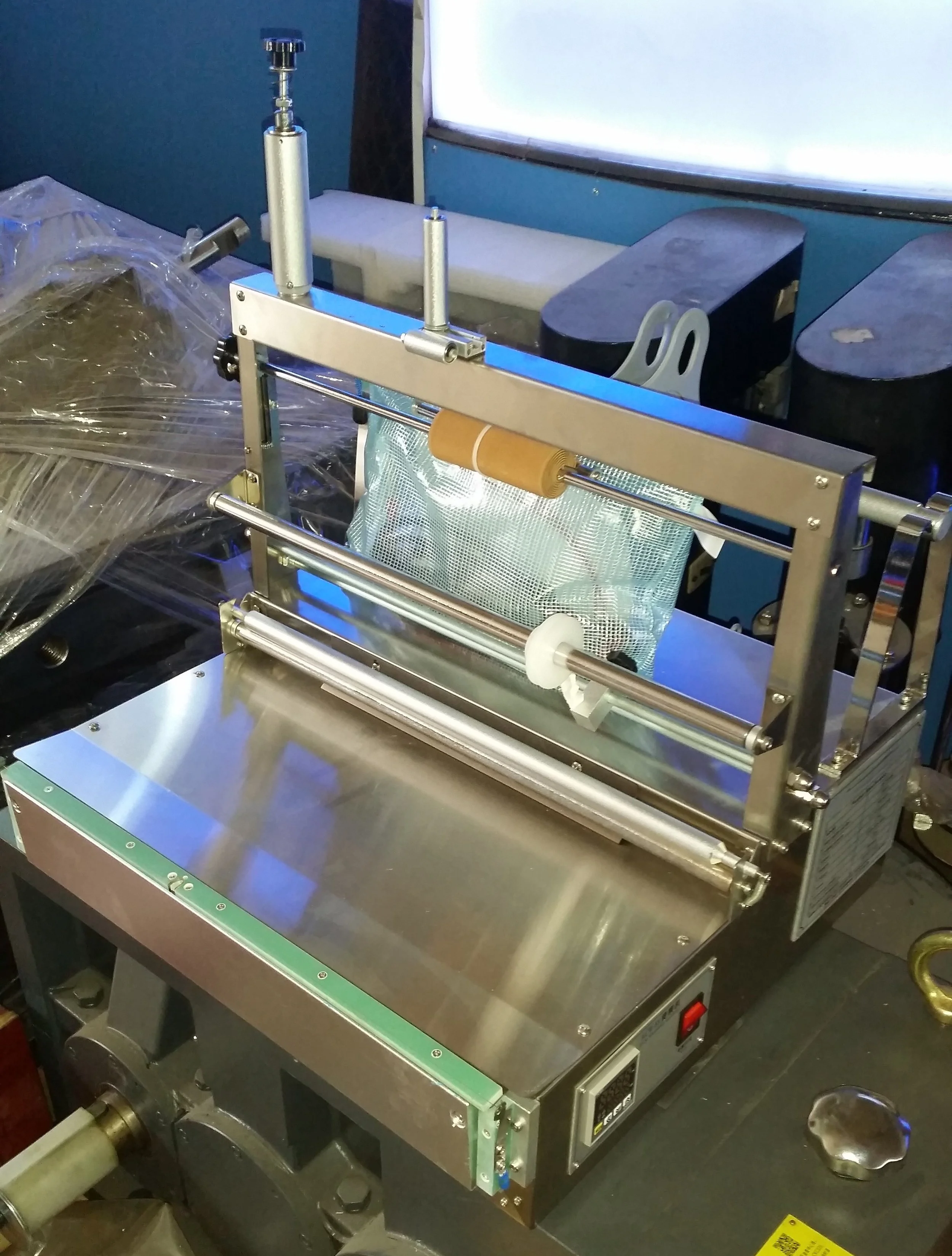 مكينة سلفنة يدوي .jpg