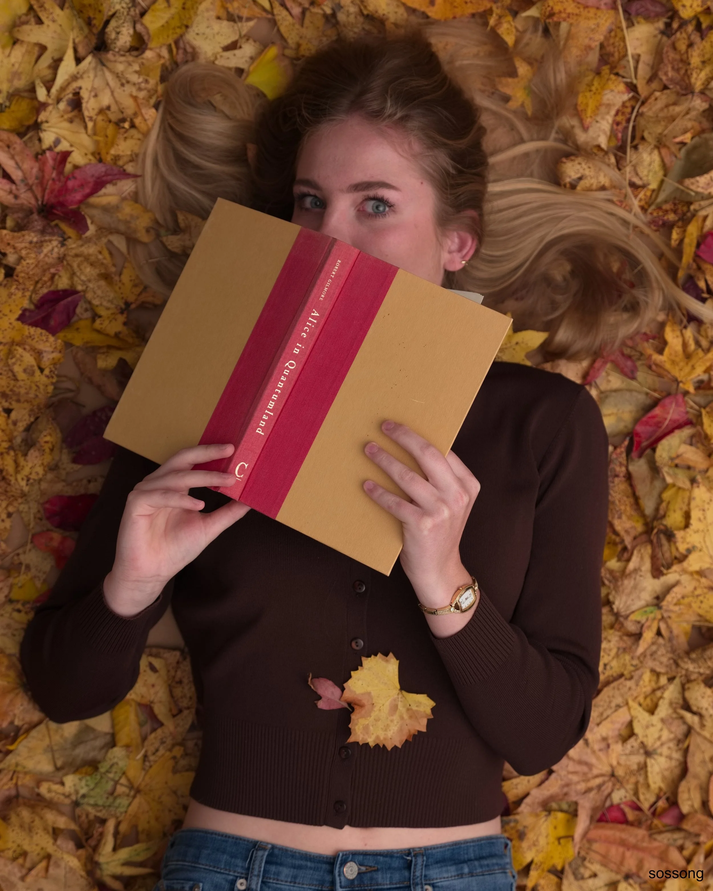Sara with leaves L08a.jpg