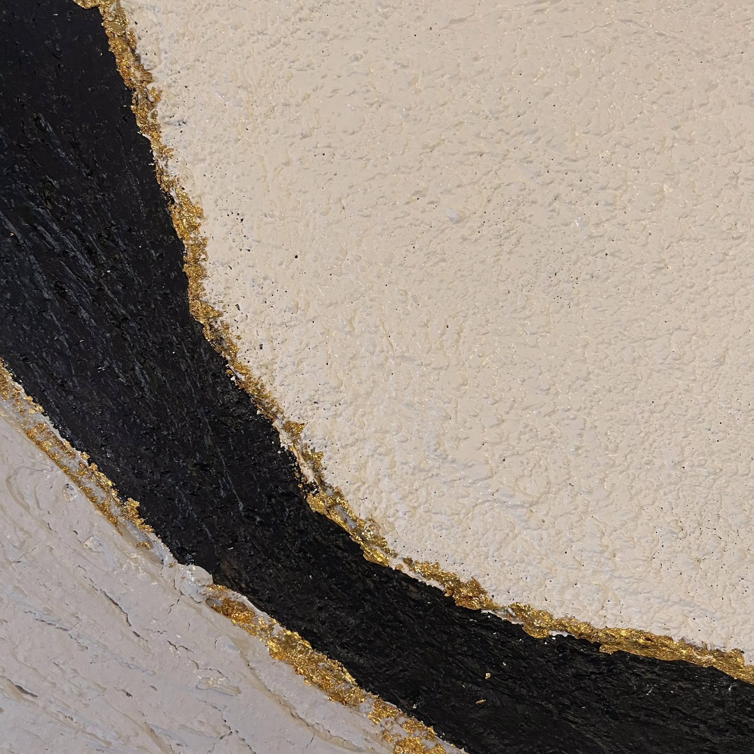 SILENCE IX DETAIL
