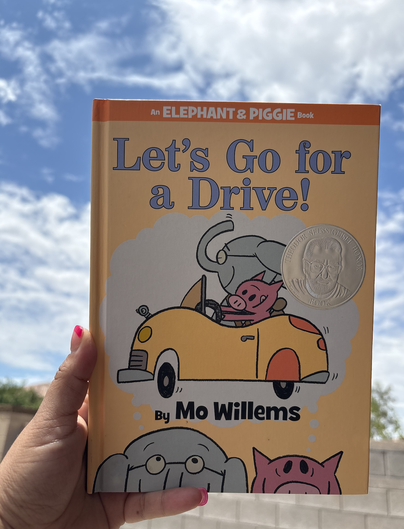 Let's Go for a Drive - An Elephant & Piggie Book - Mo Willems