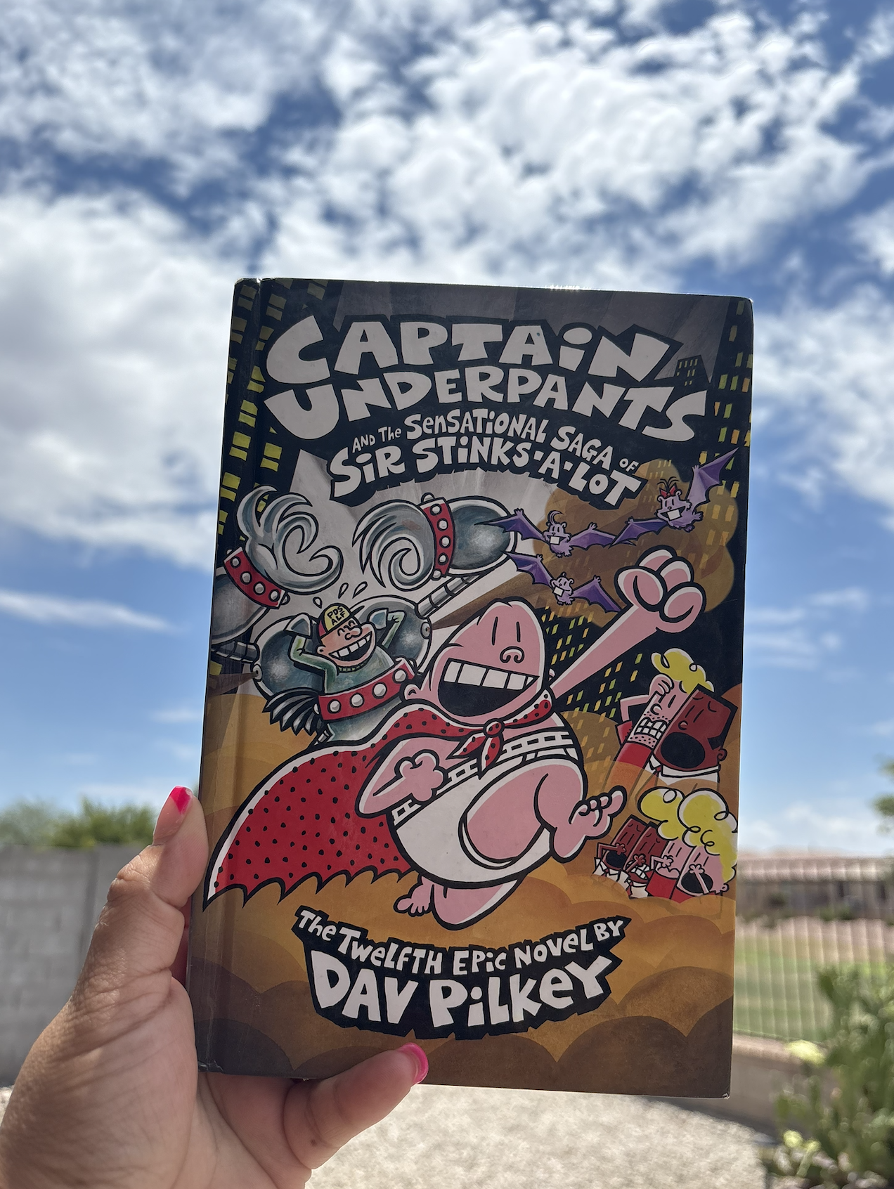 Captain Underpants and the Sensational Saga of Sir Stinks- A- Lot - Dav Pilkey
