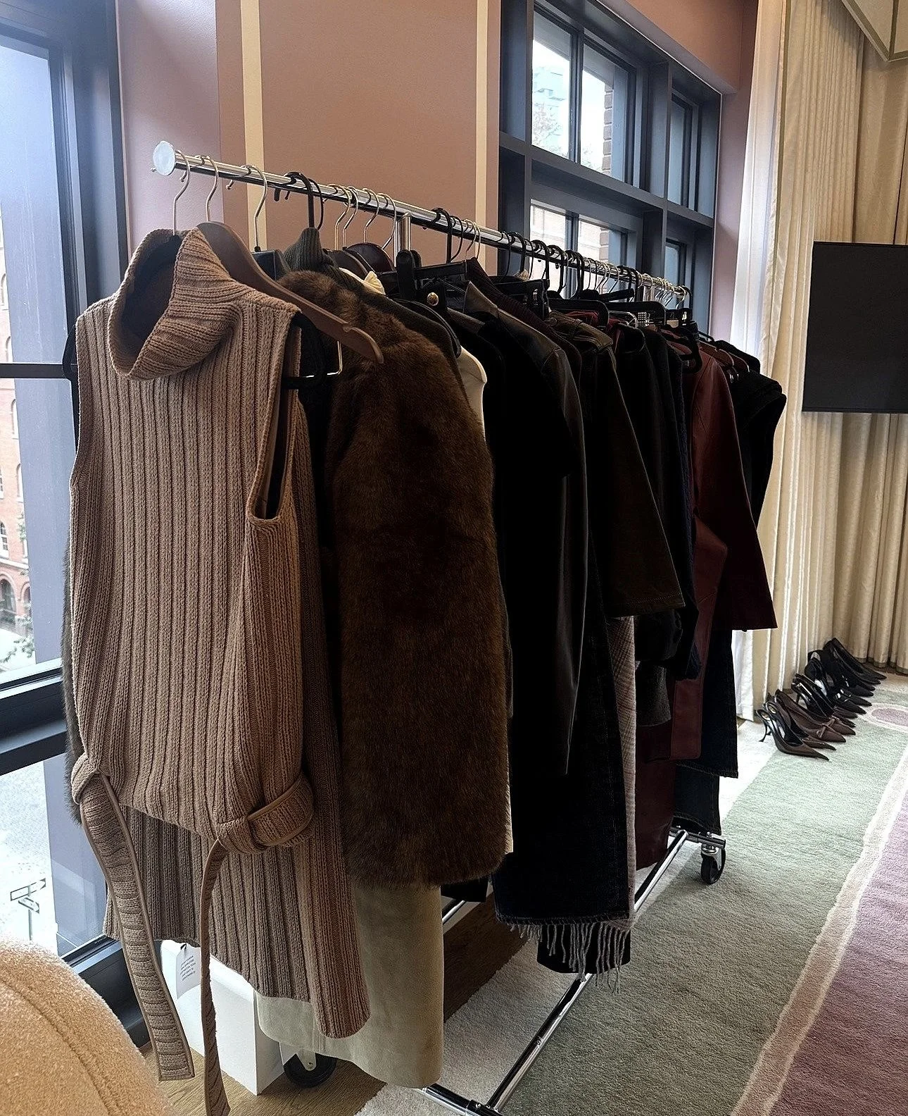 WARDROBE CONSULTATION & CLOSET EDIT