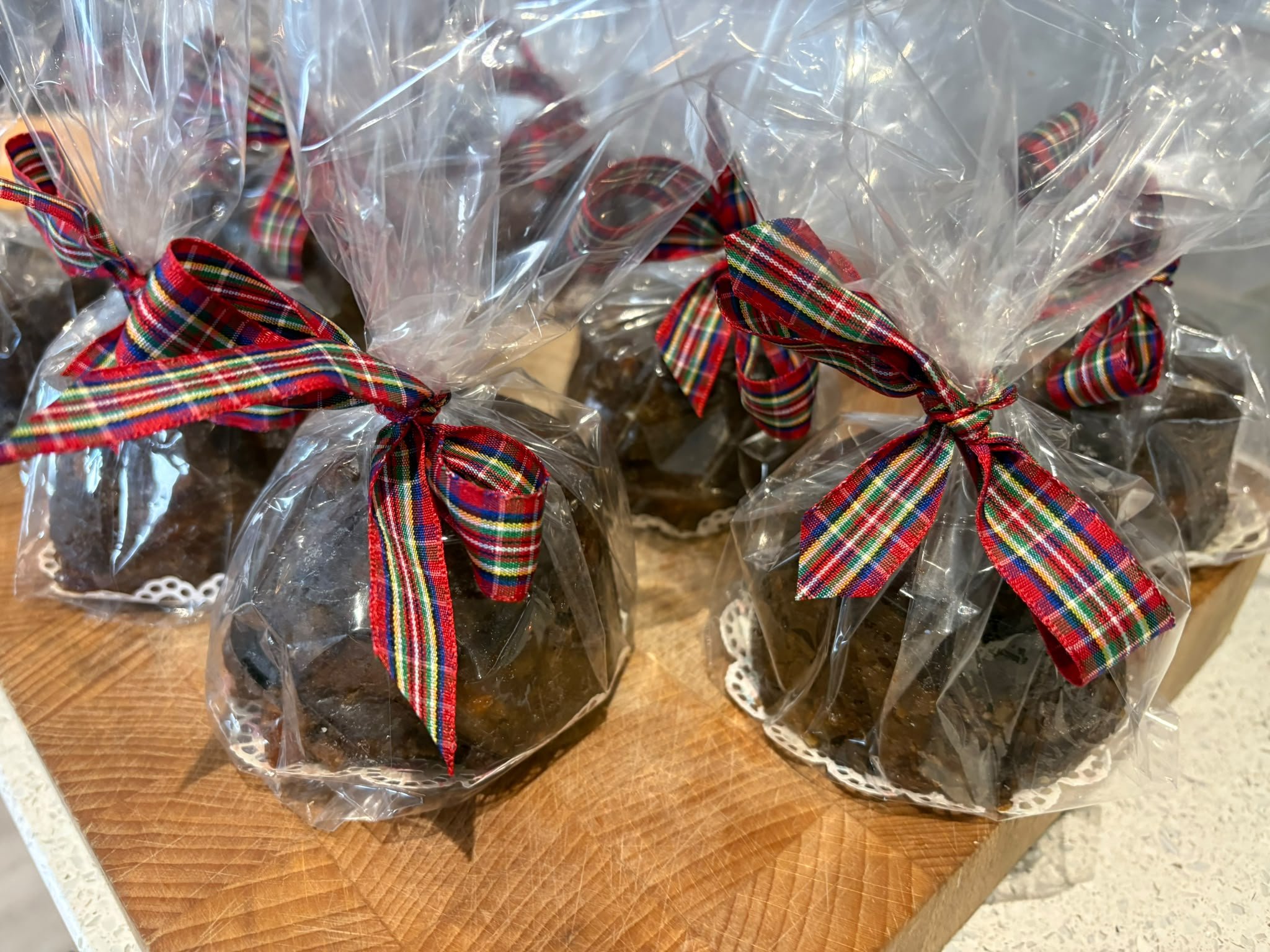 Christmas fruit cake gifts
